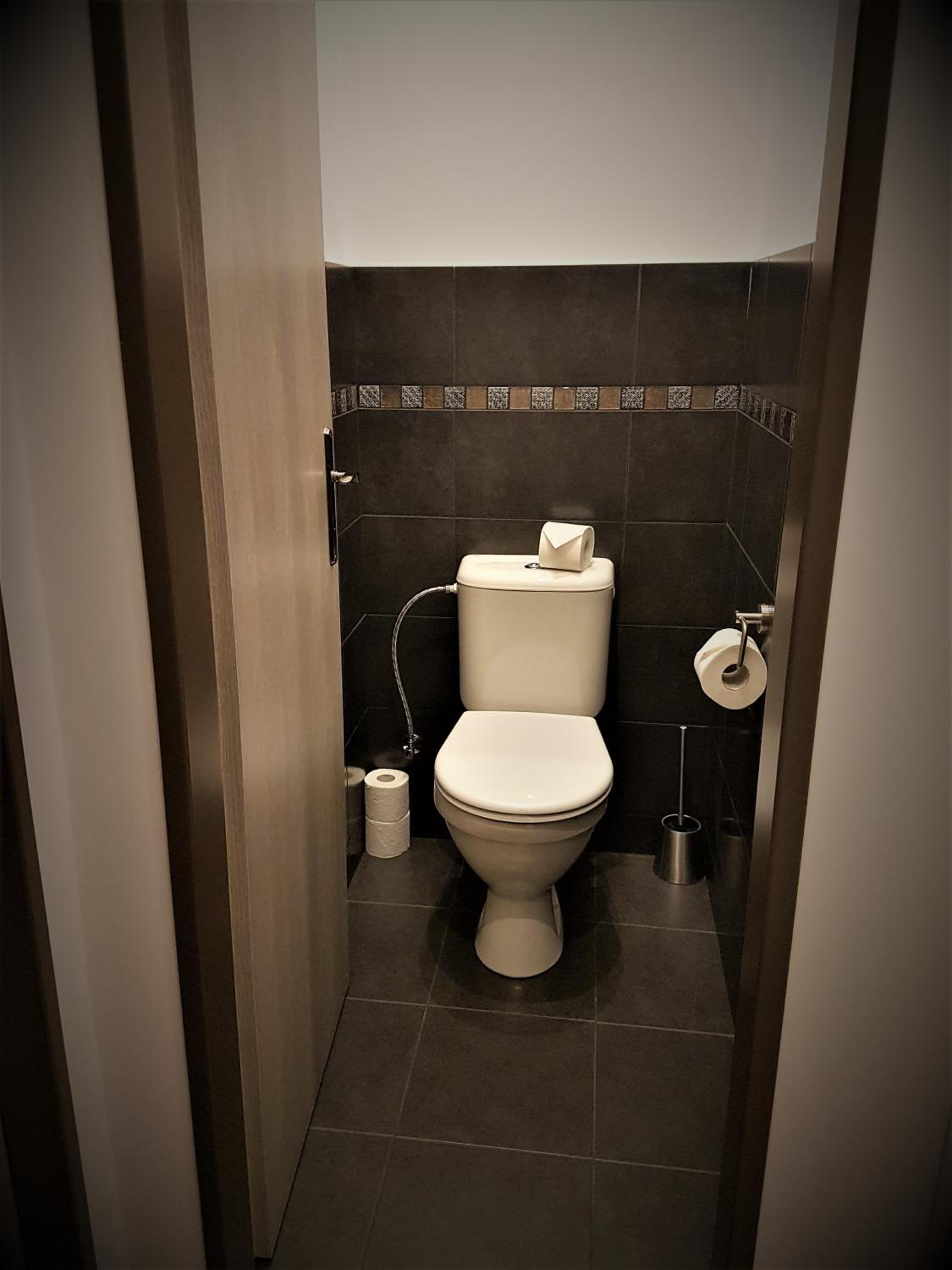 One-Bedroom Apartment (4 Adults) - Photo 10