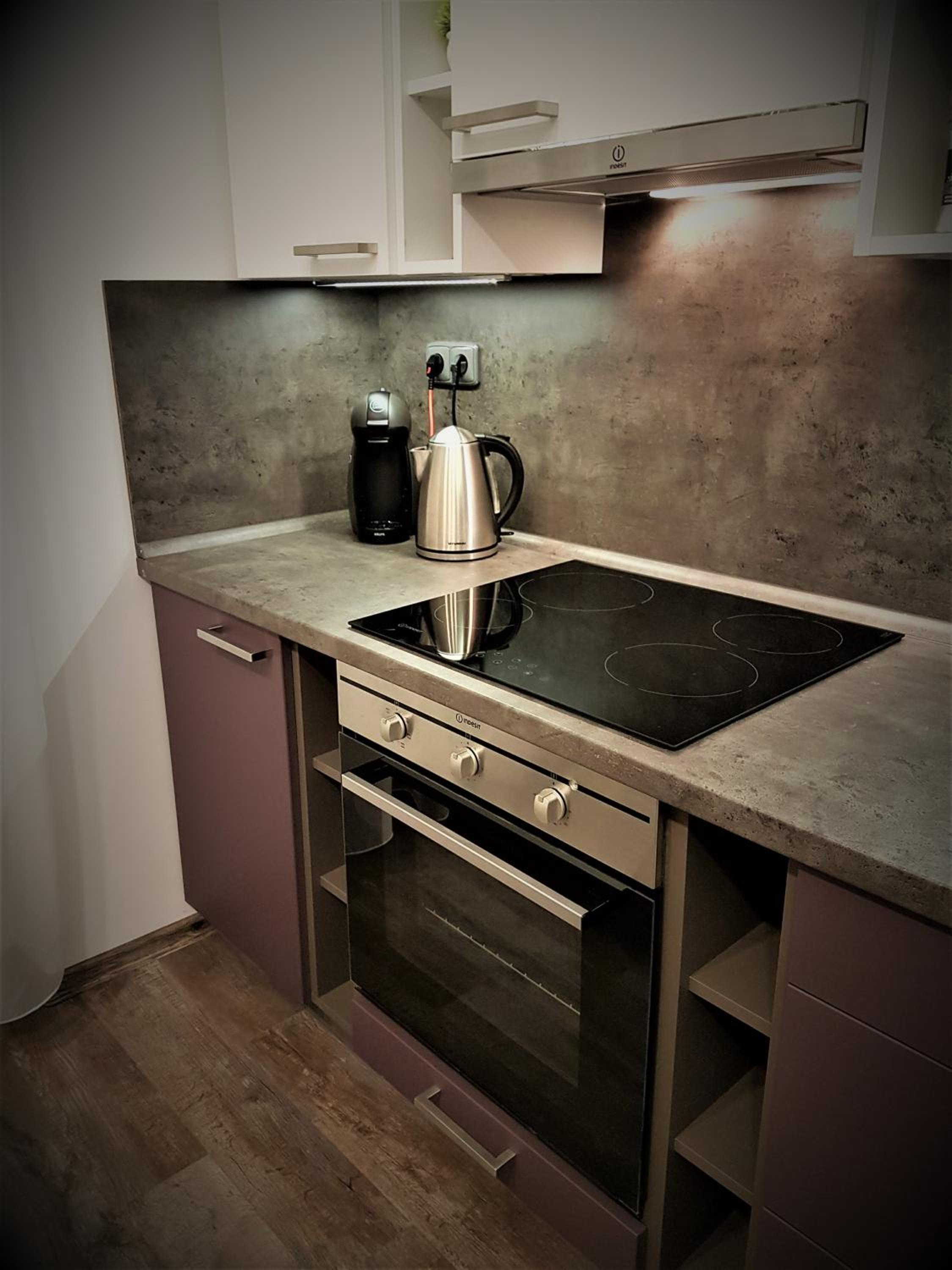 One-Bedroom Apartment (4 Adults) - Photo 18