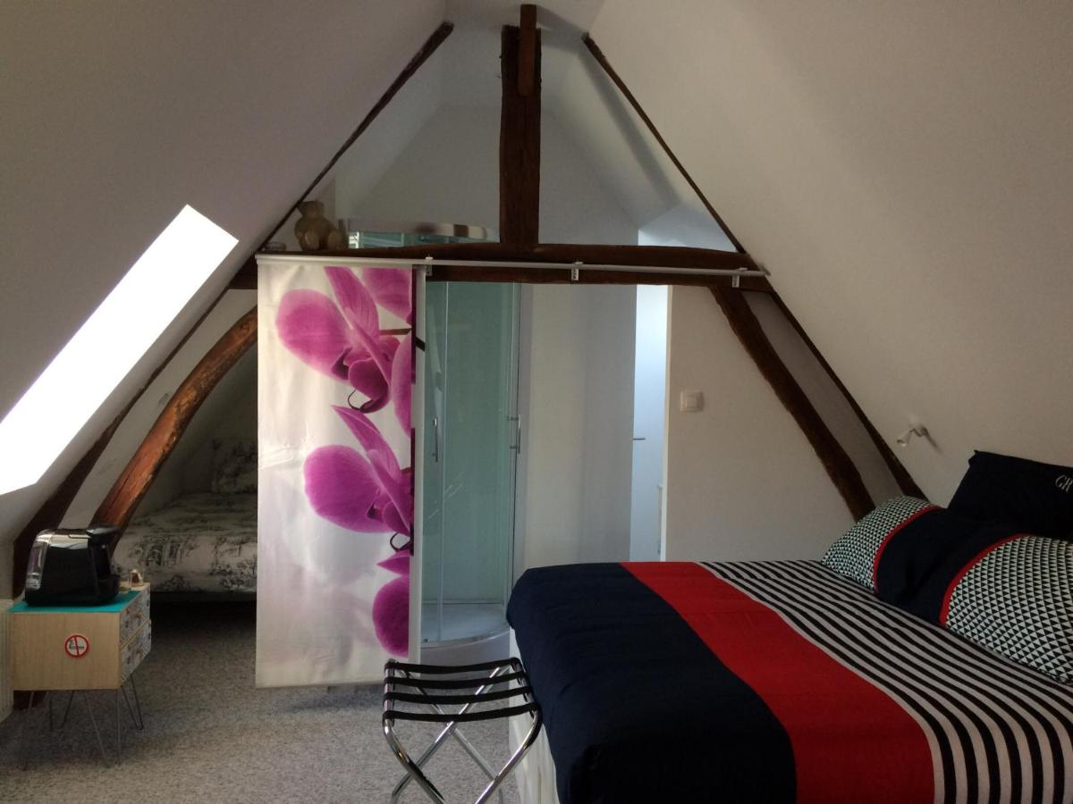 Deluxe Double Room with Shower photo 3