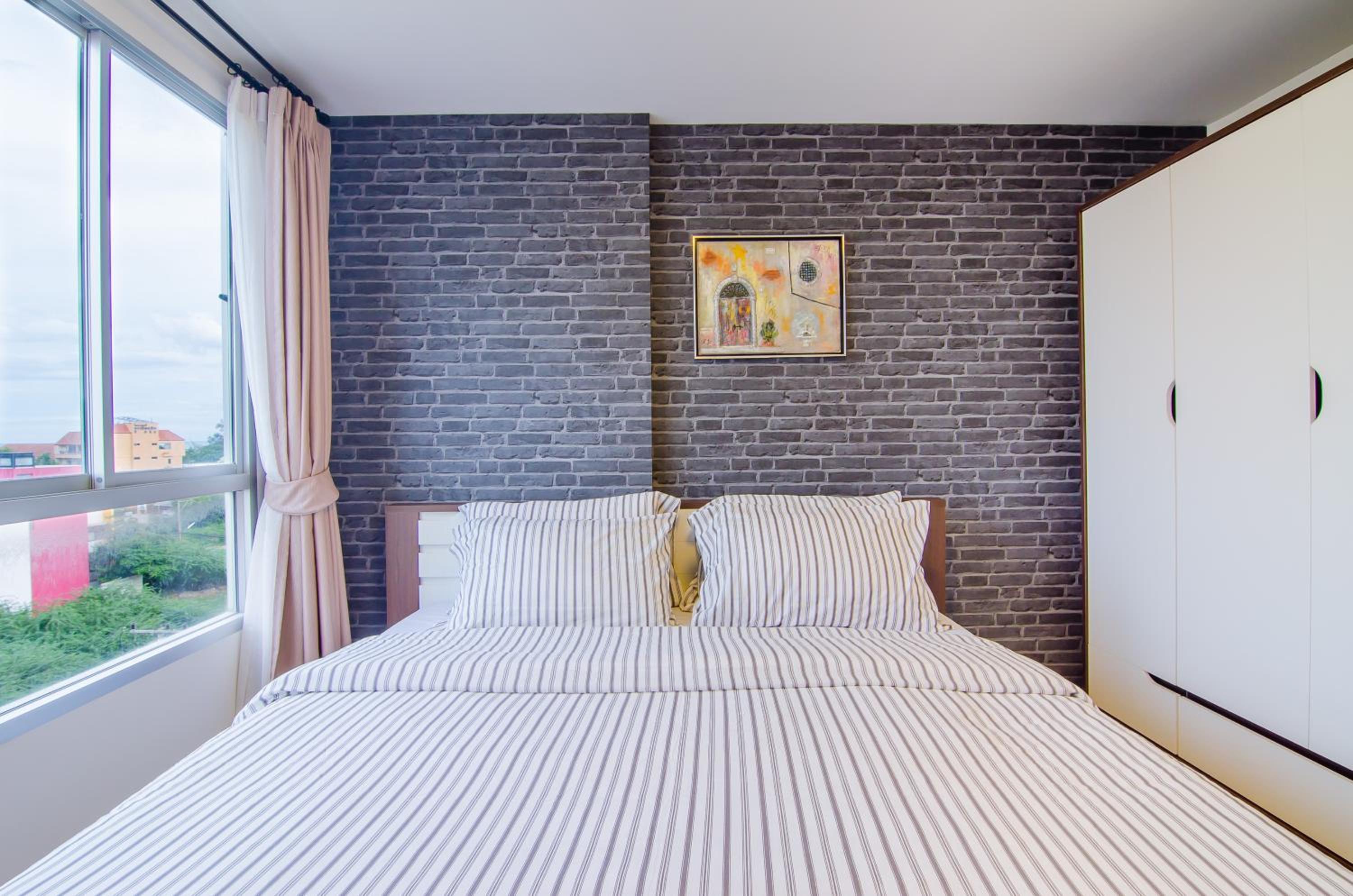 Two-Bedroom Apartment - Photo 2