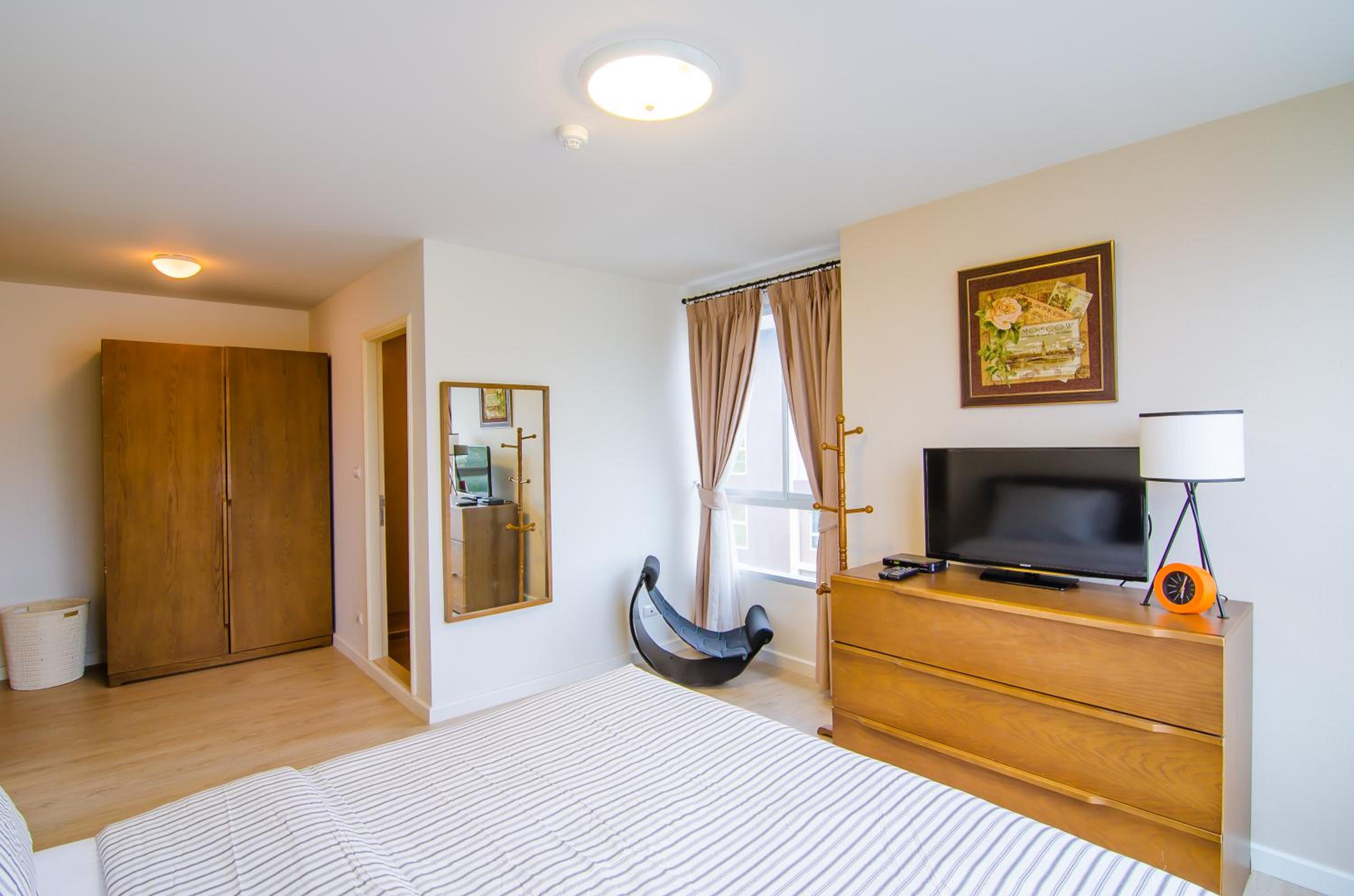 Two-Bedroom Apartment - Photo 14