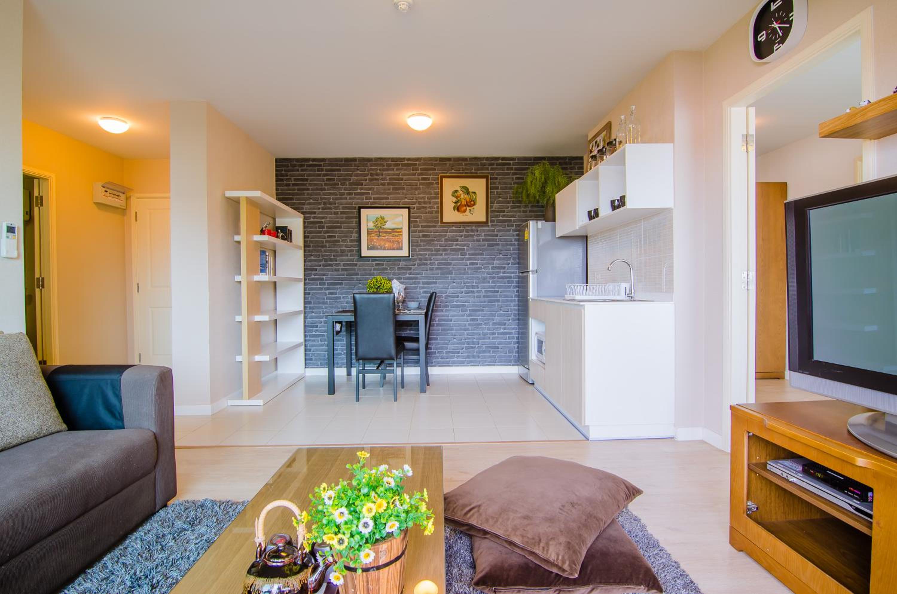Two-Bedroom Apartment - Photo 26