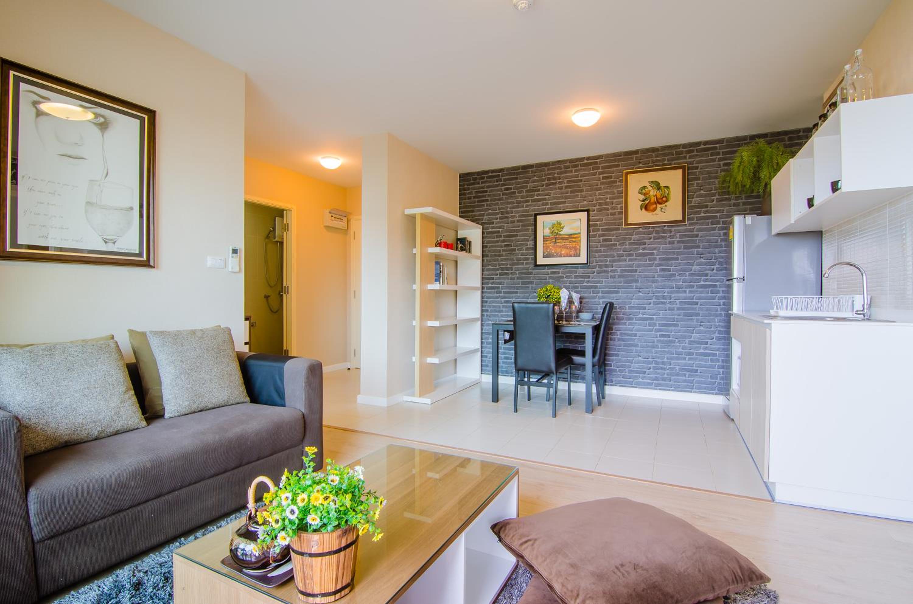 Two-Bedroom Apartment - Photo 7