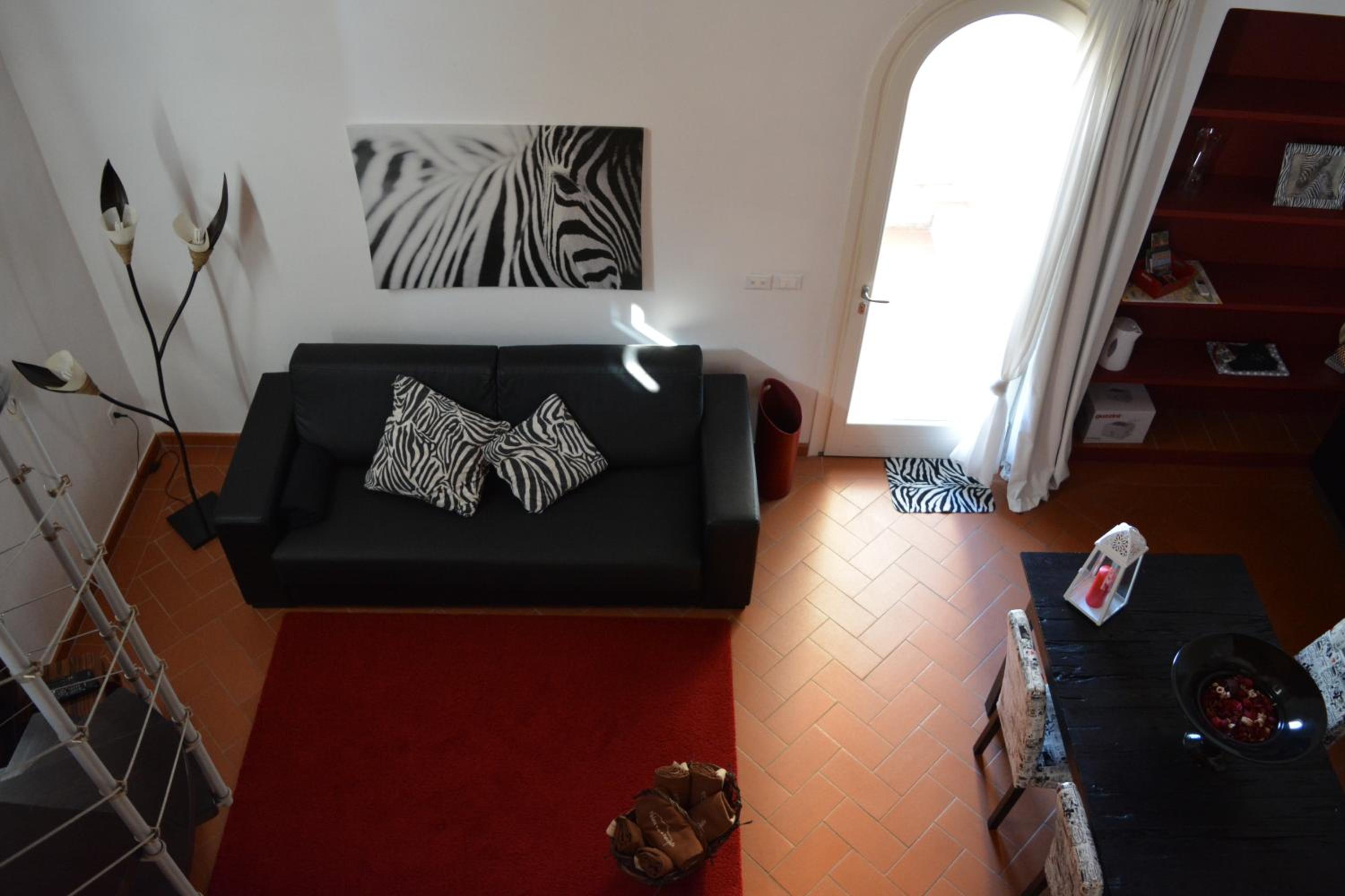 Two-Bedroom Apartment - Split Level photo 1