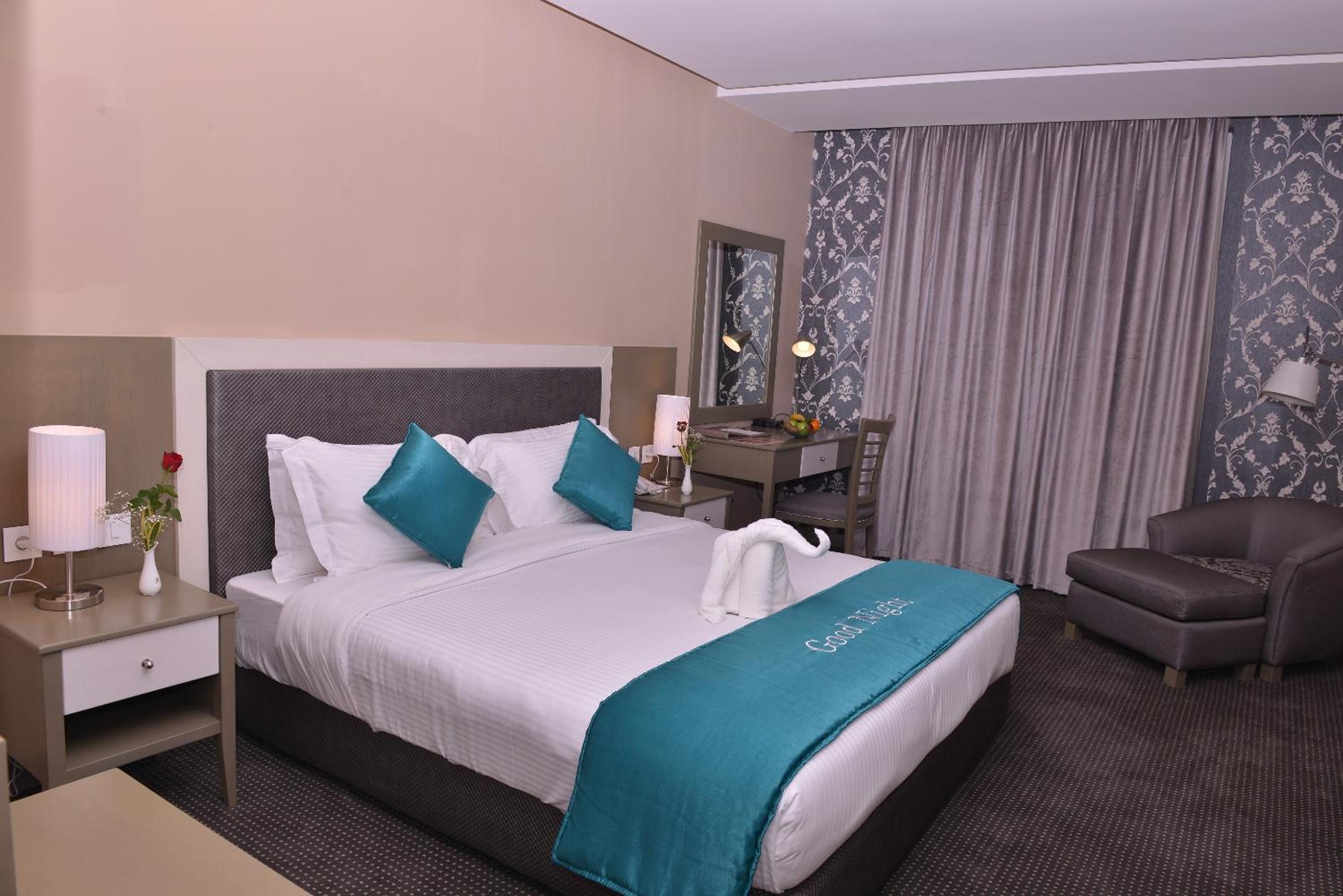 Superior King Room