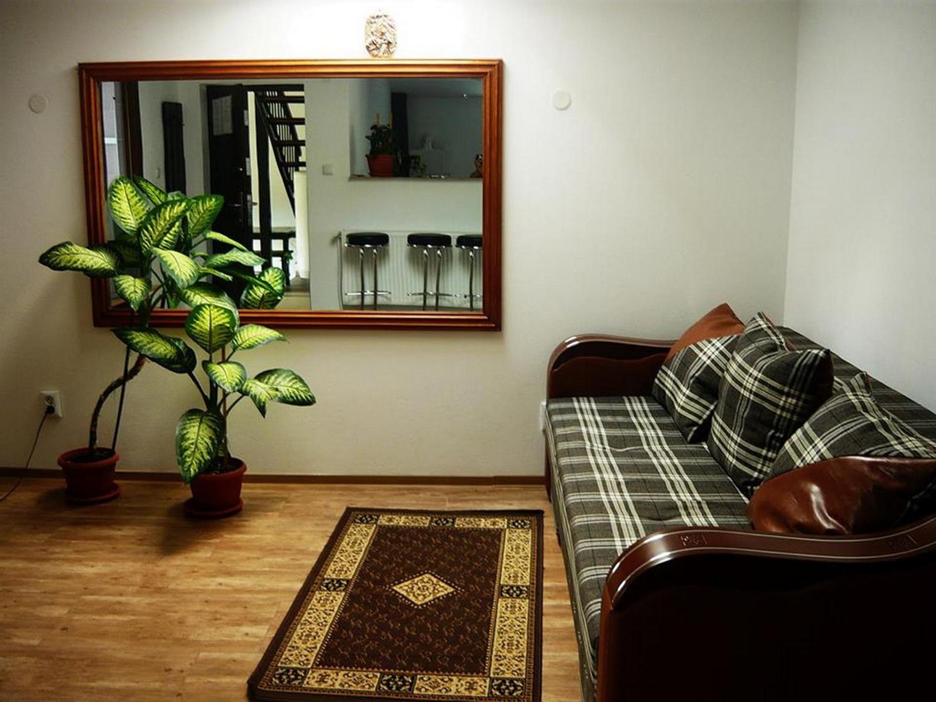 Two-Bedroom Apartment with Balcony - Photo 21