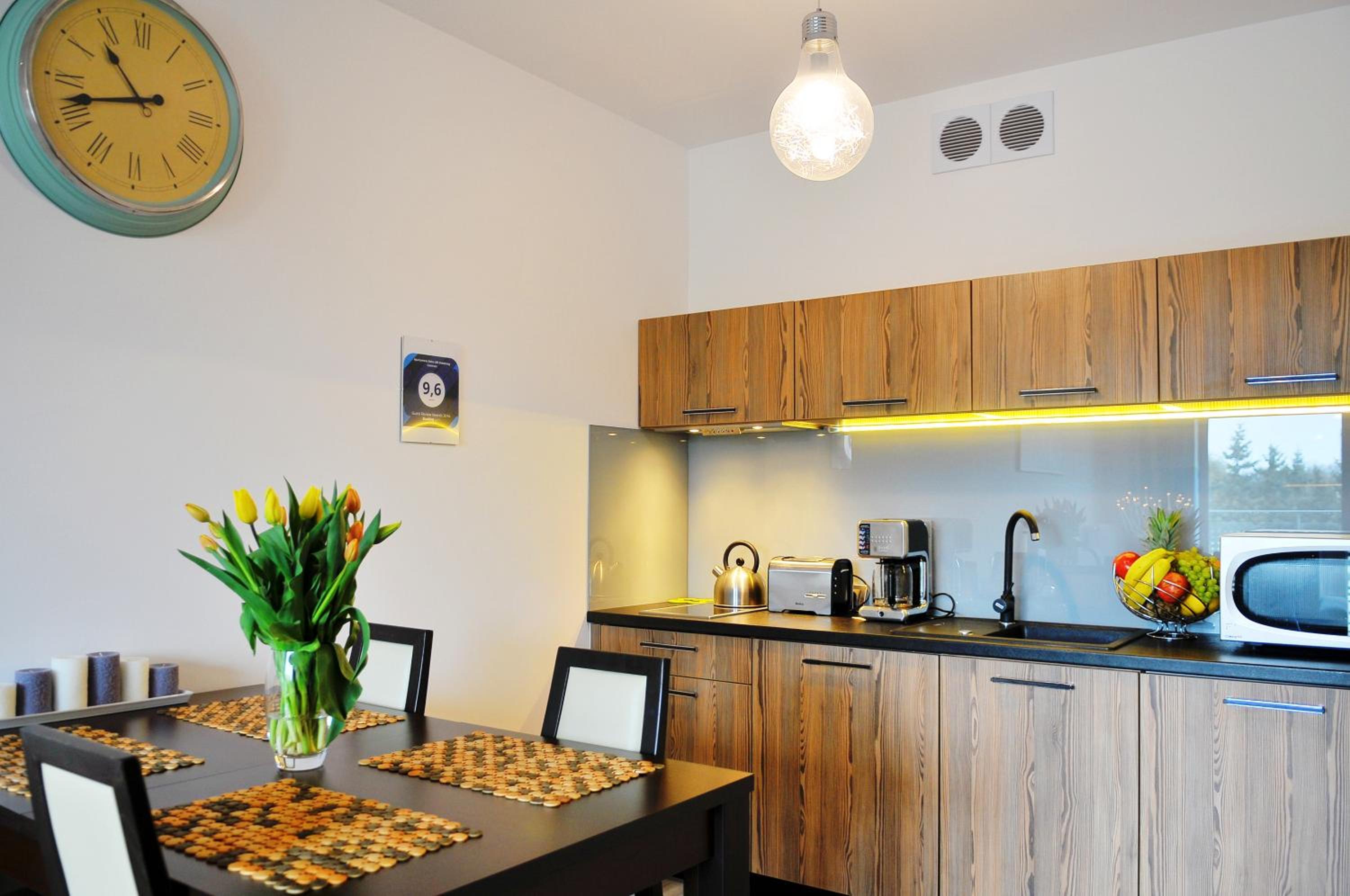 Apartment photo 2
