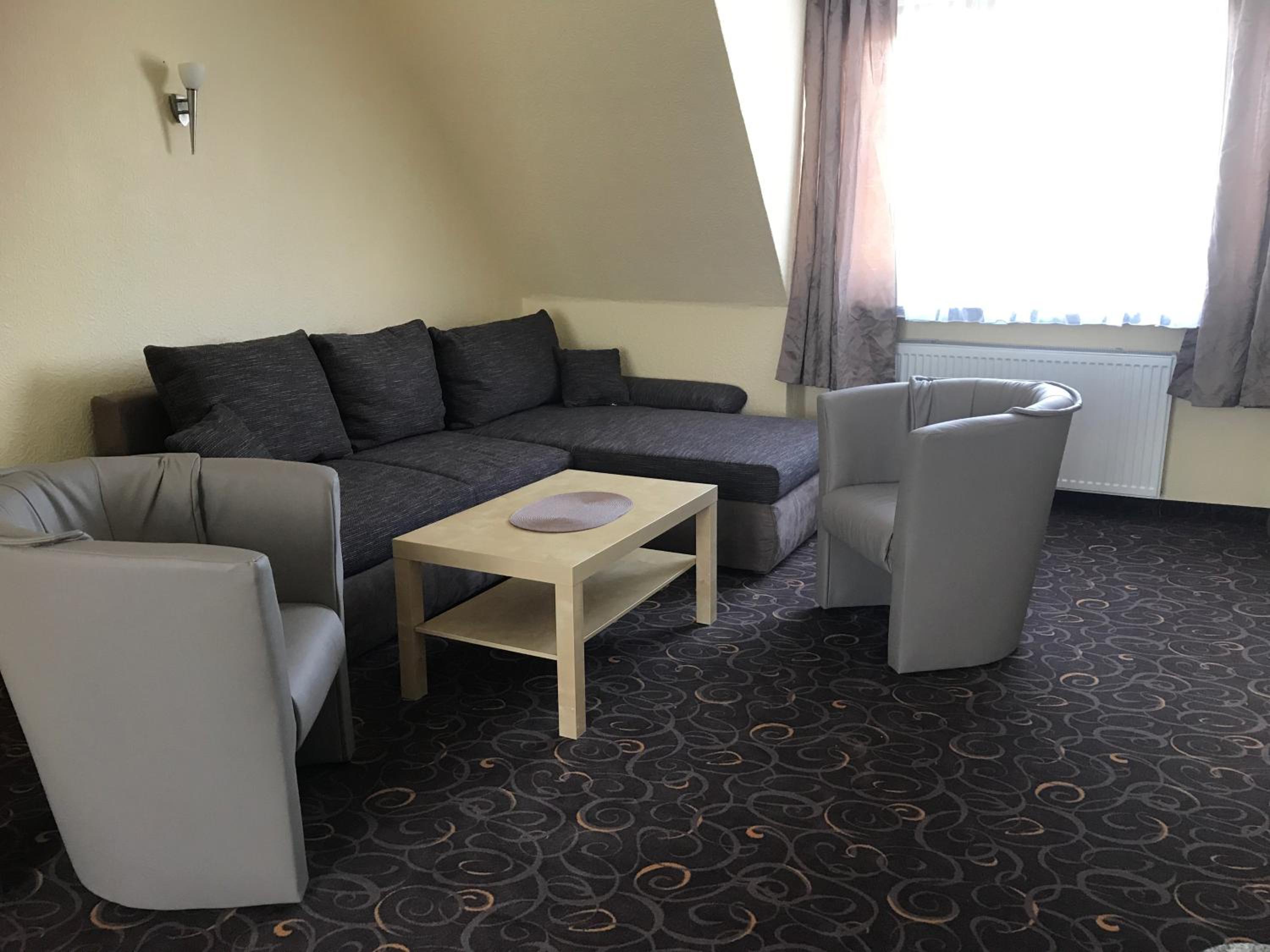 Apartment with Balcony photo 3