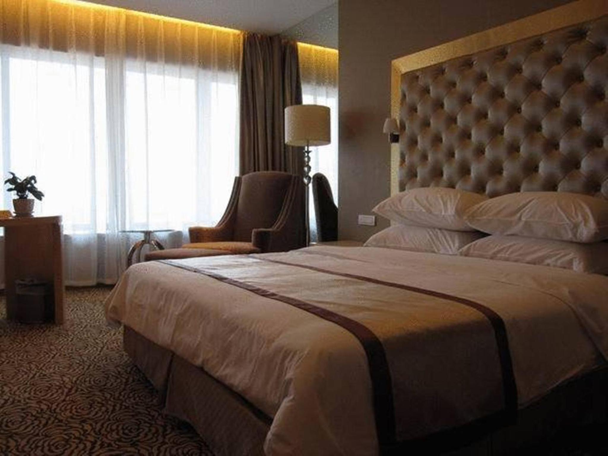 Deluxe Double Room photo 3