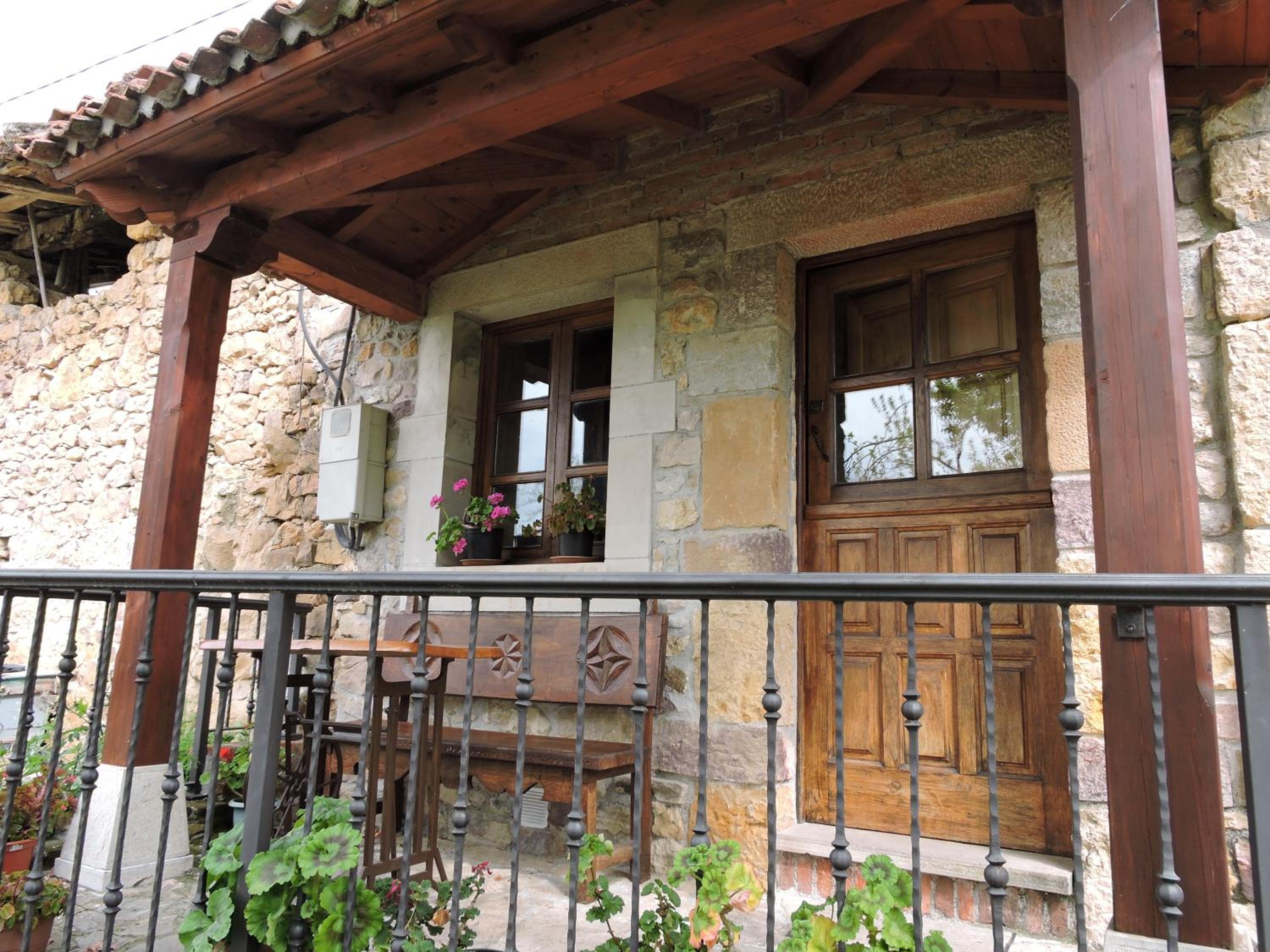 Two-Bedroom Chalet - Photo 8