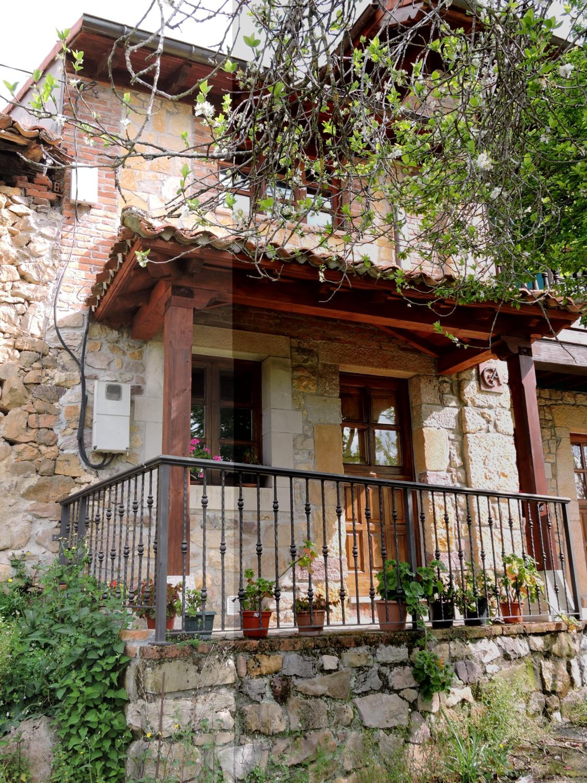 Two-Bedroom Chalet - Photo 10