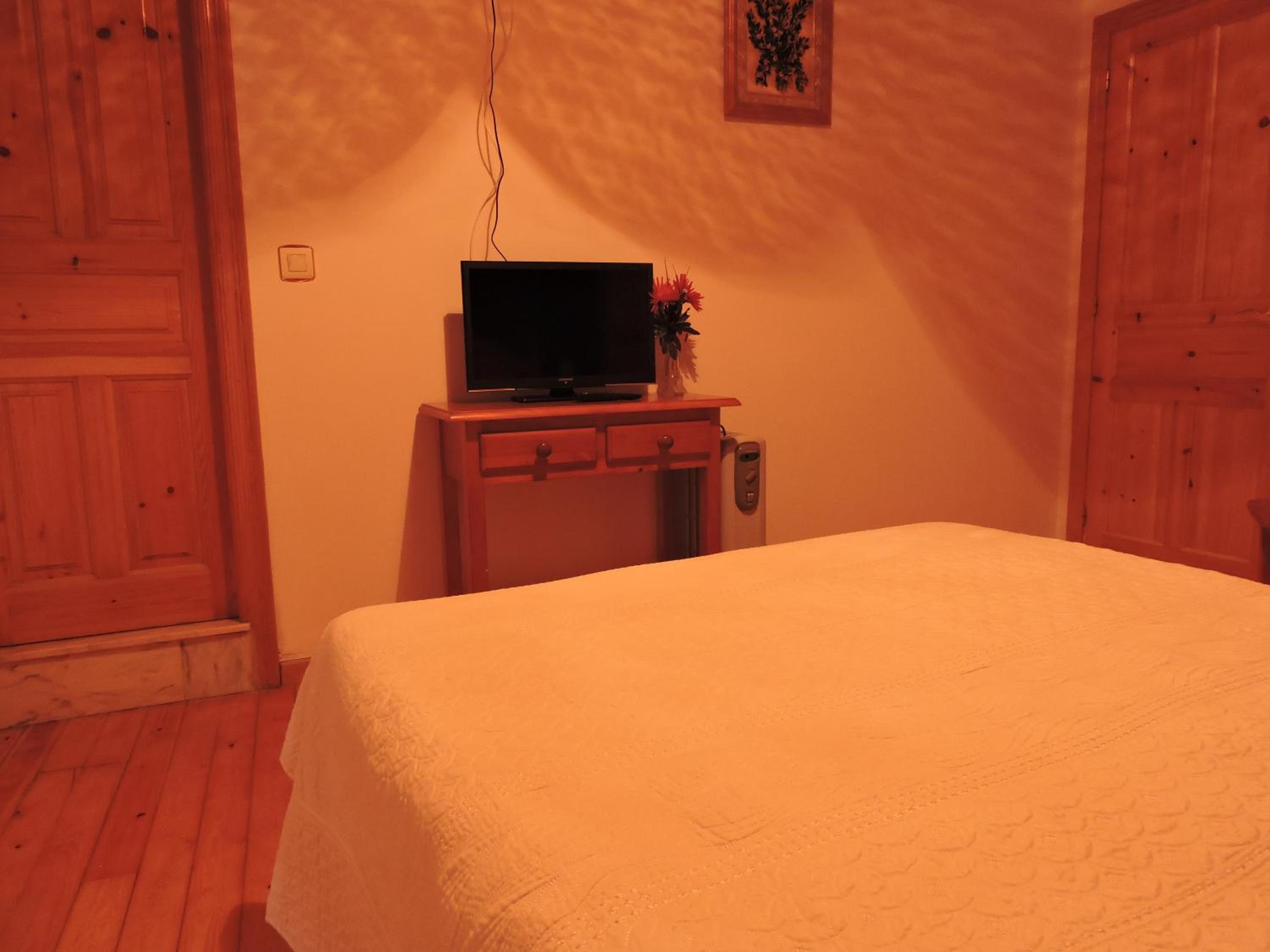 Two-Bedroom Chalet - Photo 12