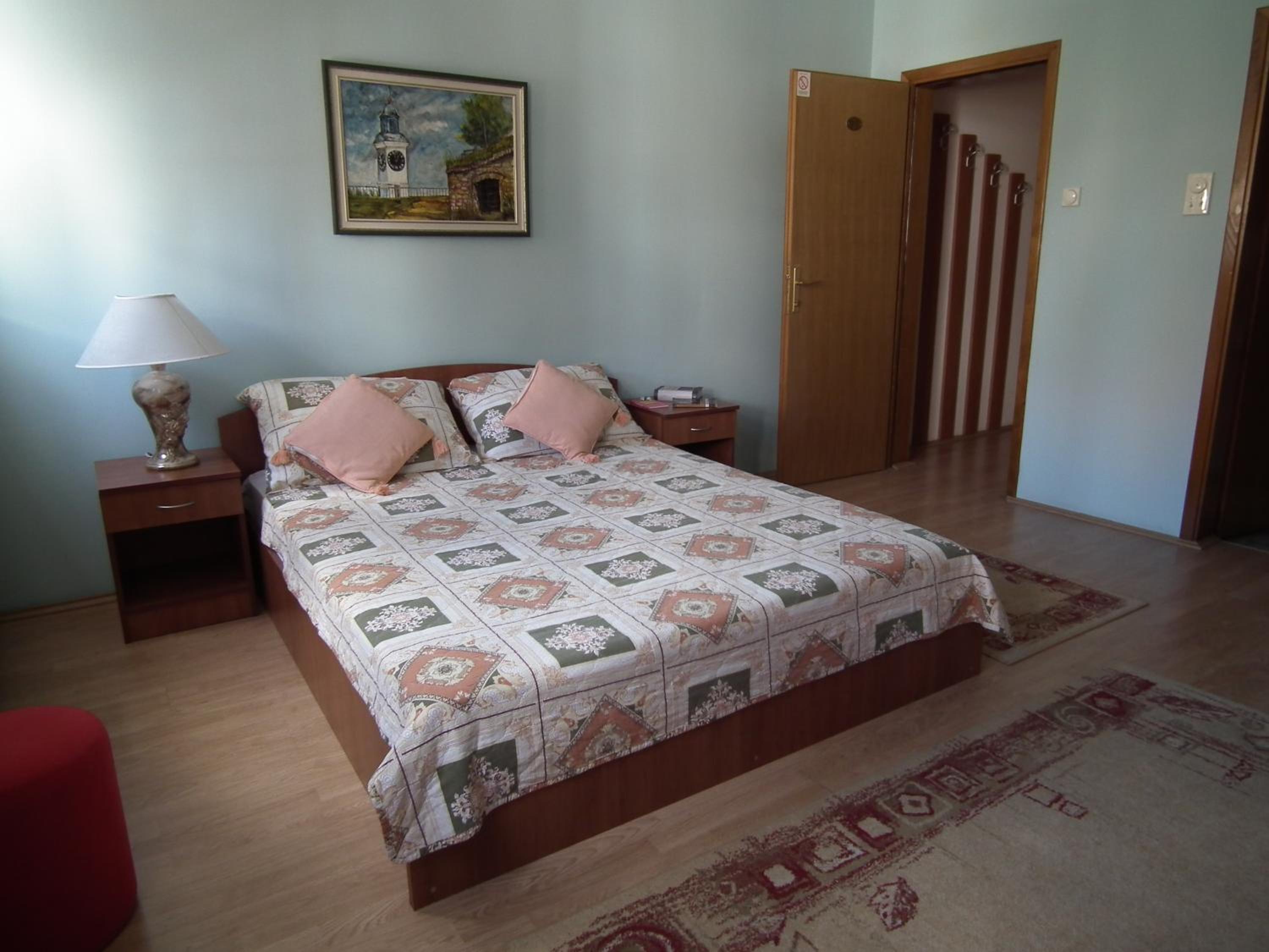 Double Room - Photo 28