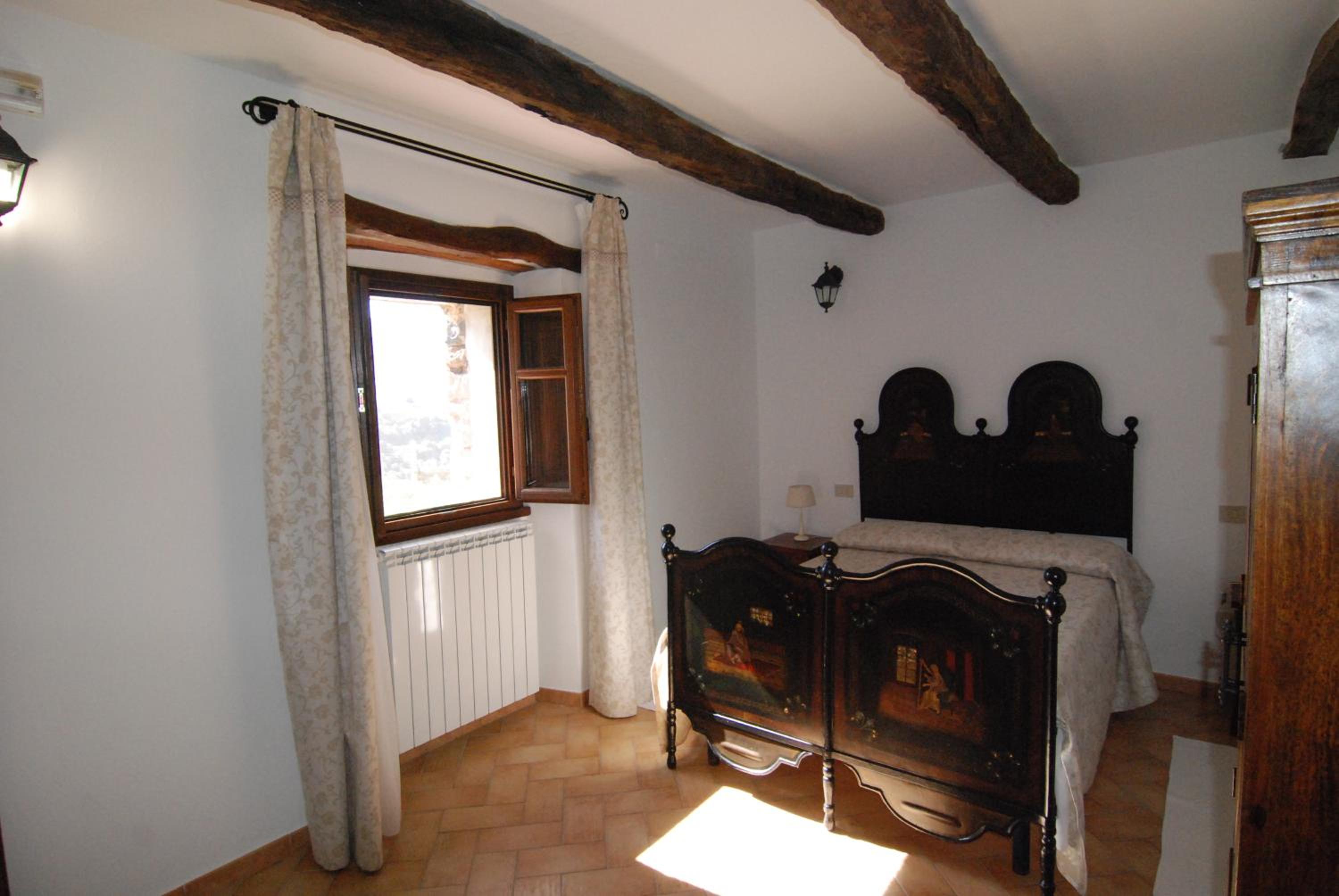 Standard Double Room - Photo 4