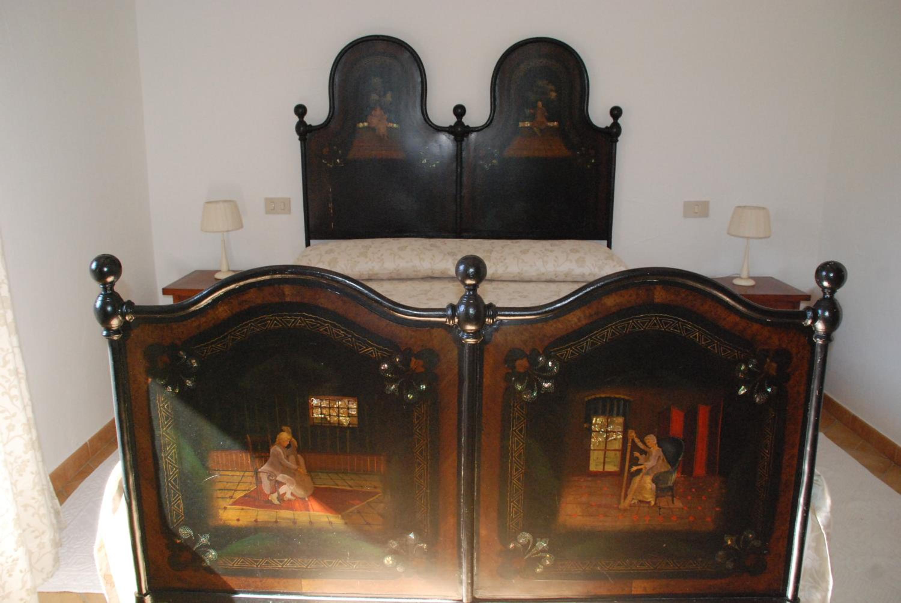Standard Double Room - Photo 8