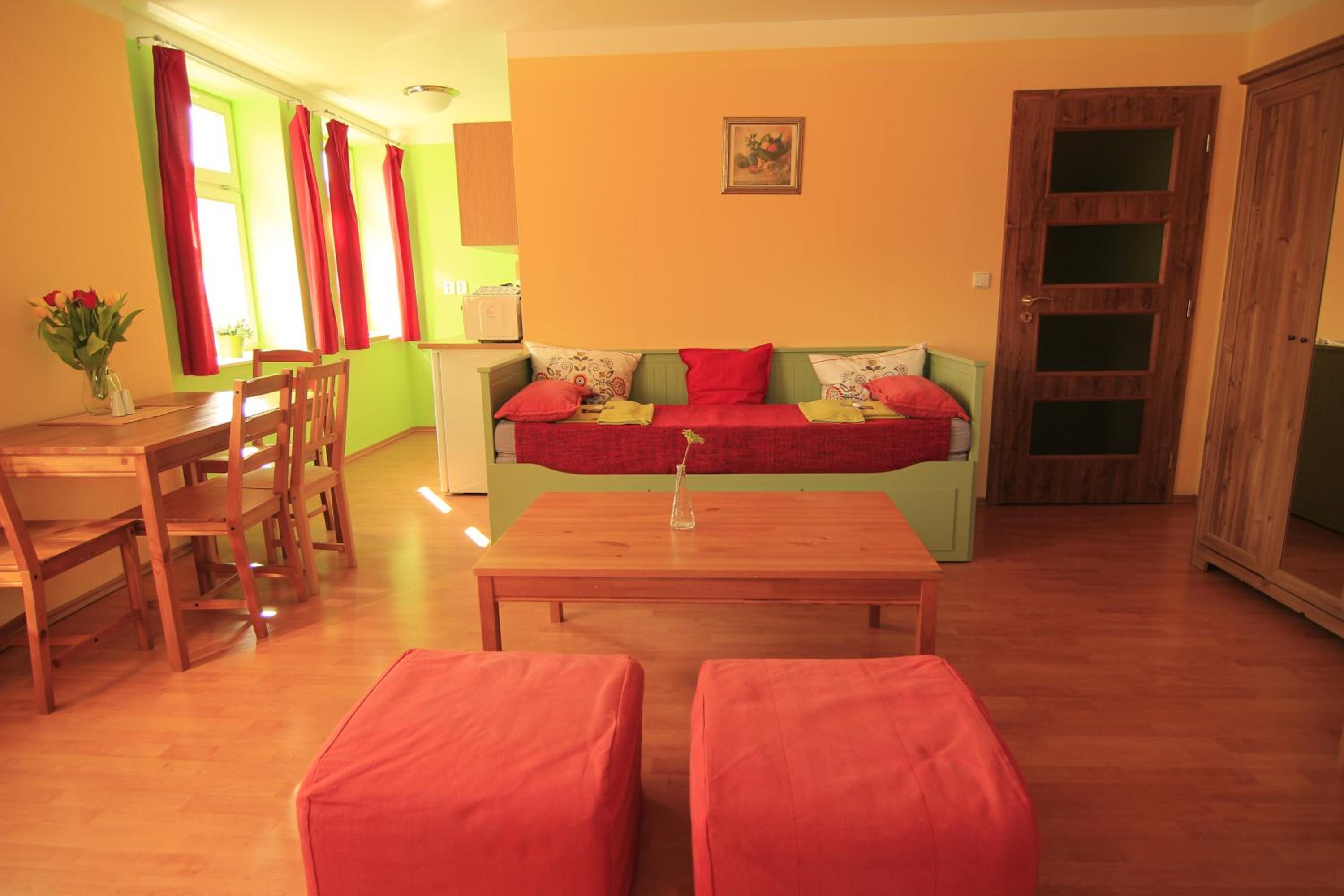 Apartment with Terrace (4 Adults) photo 2