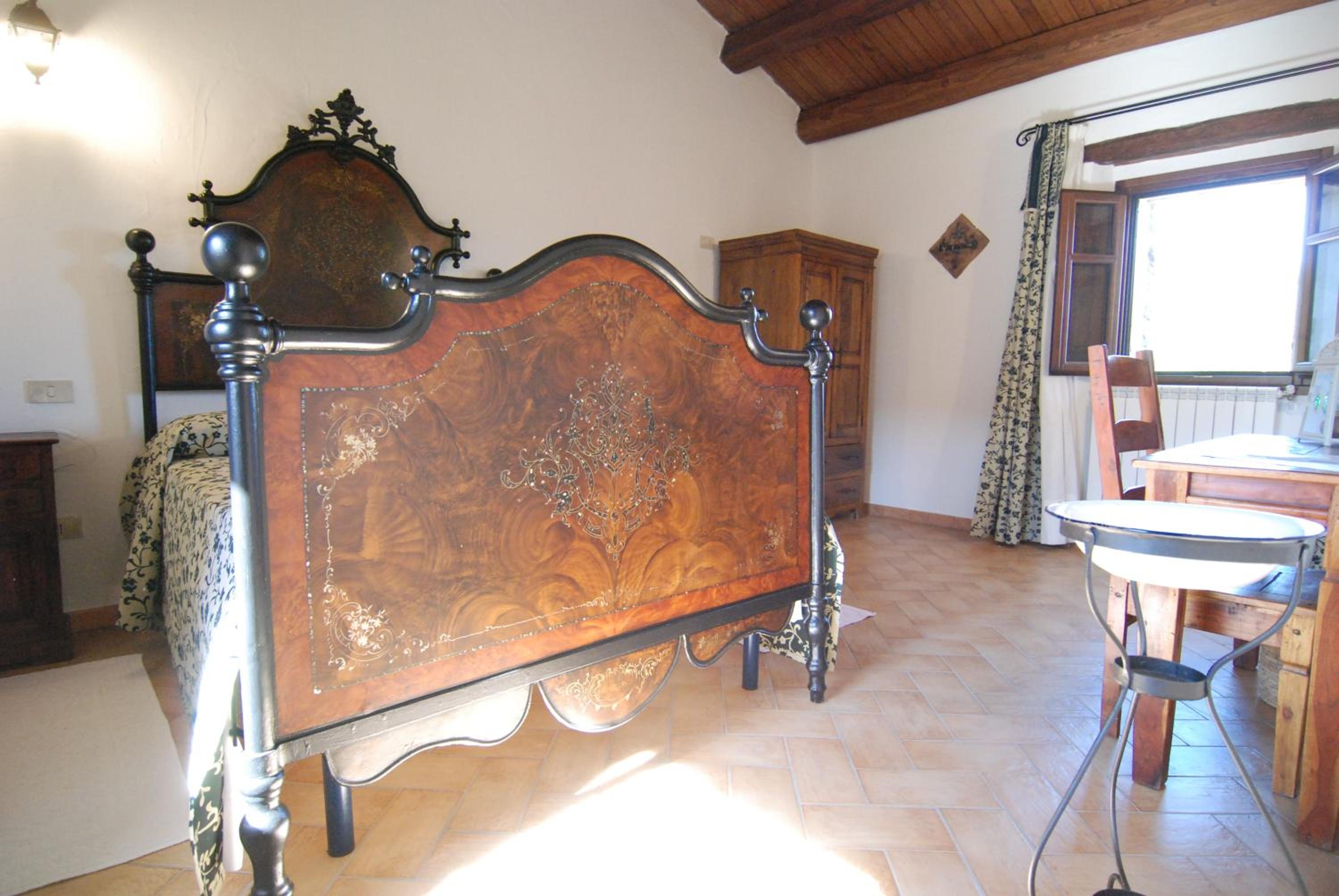 Double Room - Photo 9