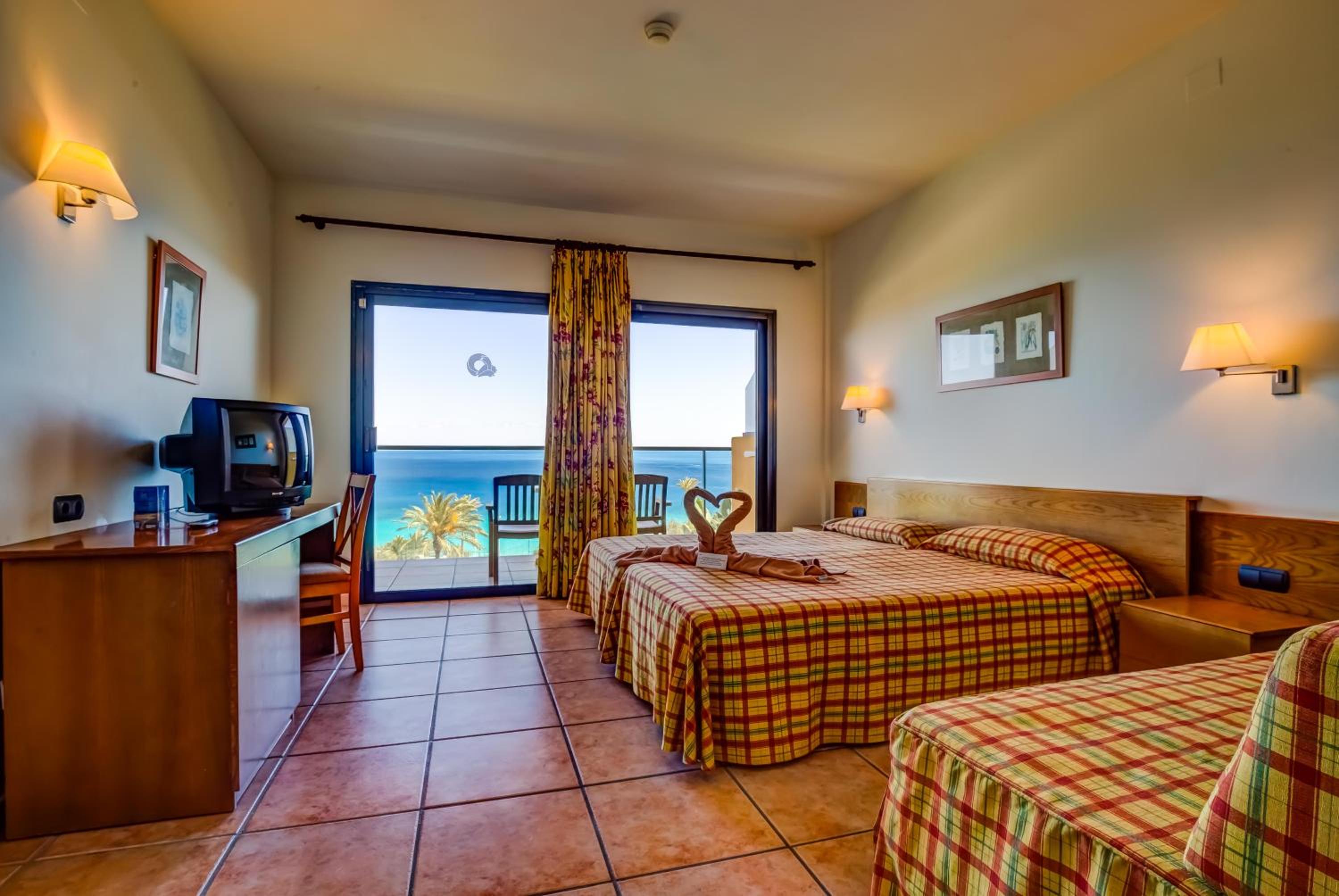 Double  Room with Sea View (2 Adults + 1 Child) photo 2