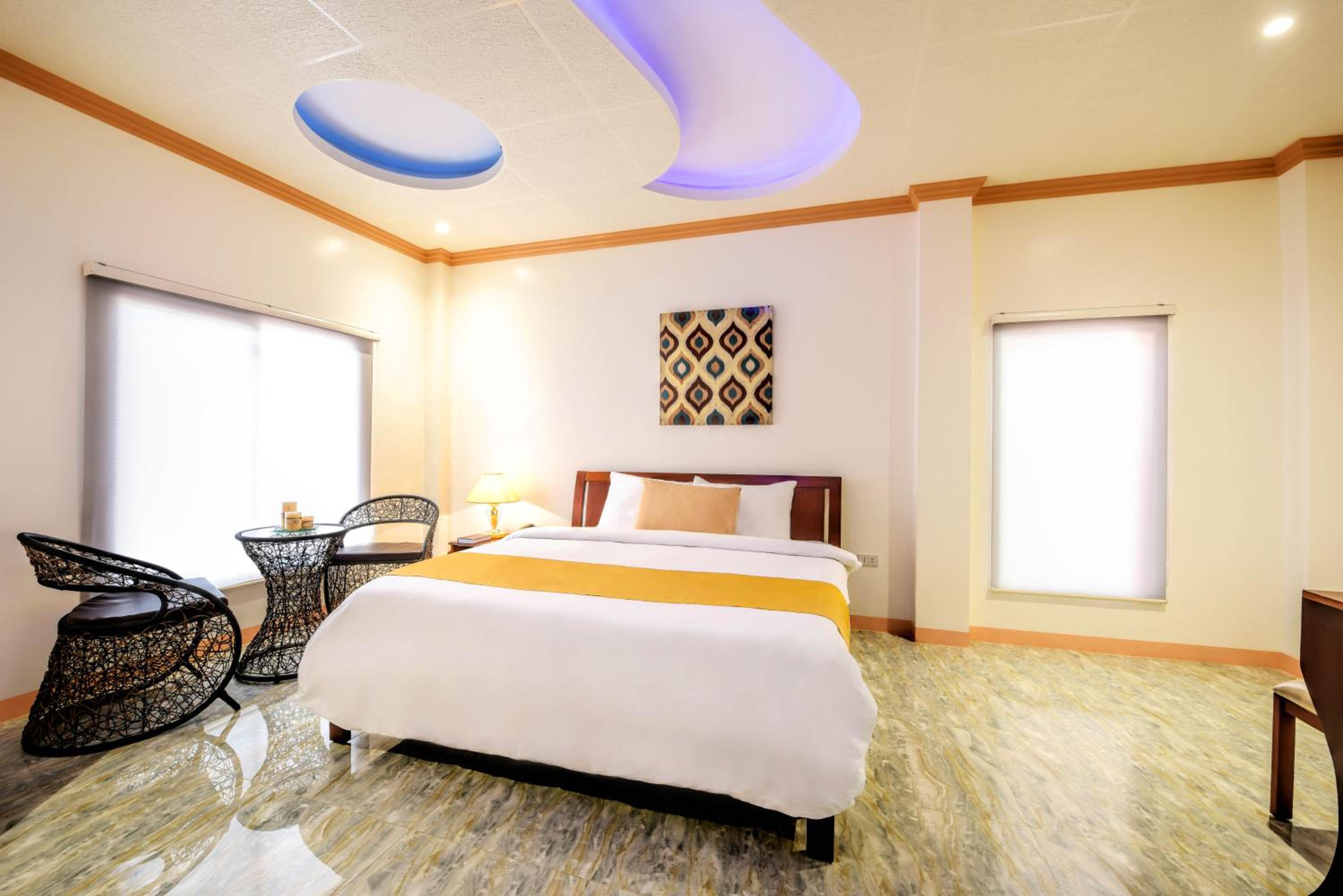 Executive Suite photo 1