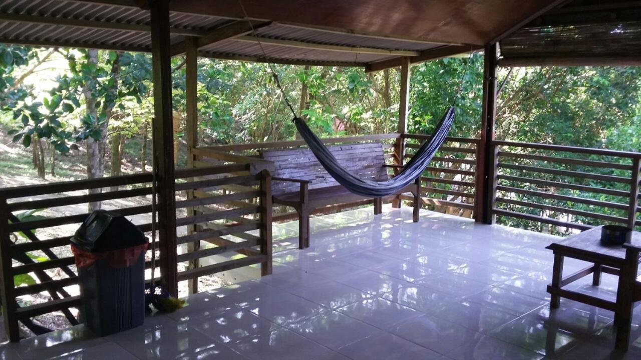 Budget Double Room - Photo 11