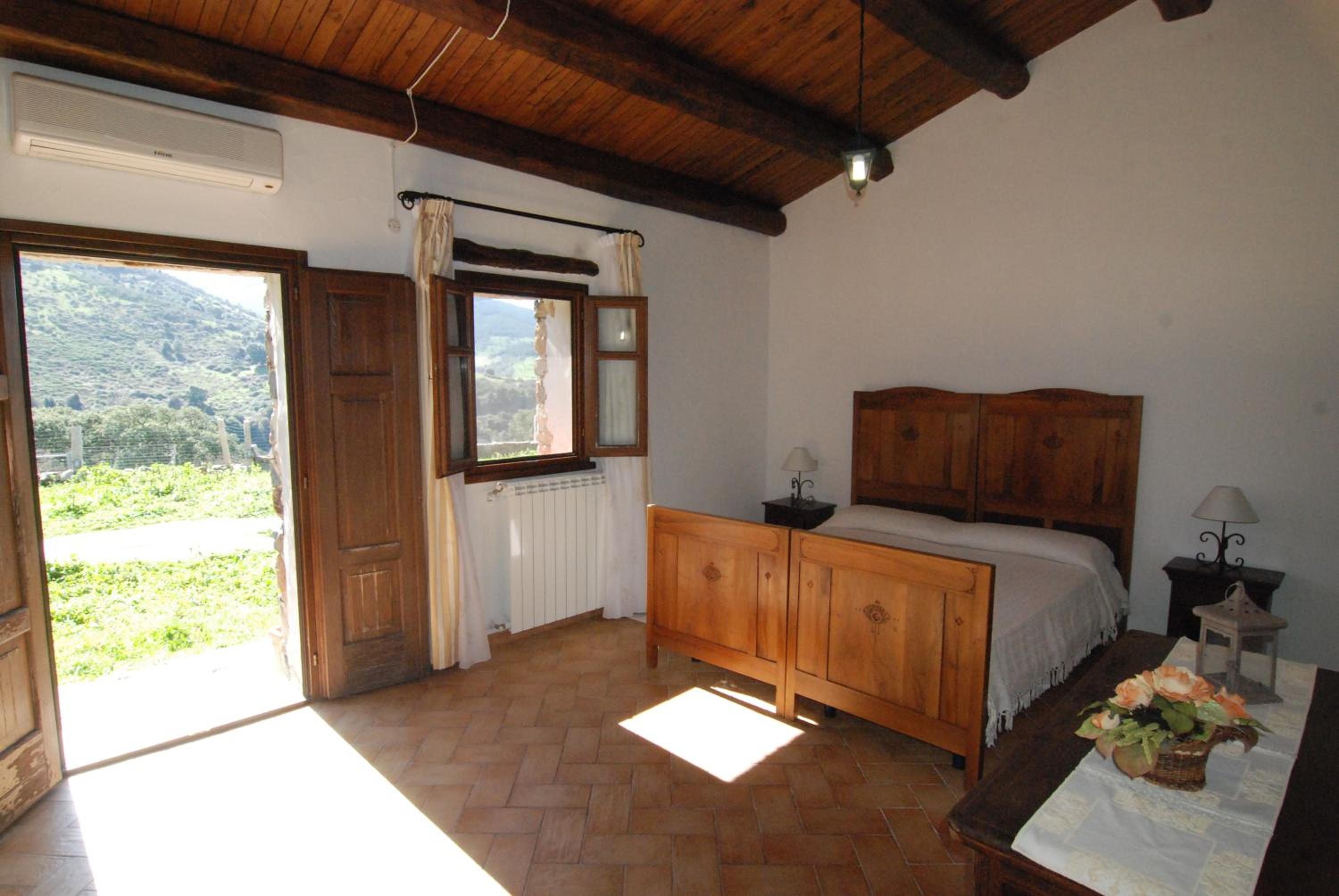 Double or Twin Room - Photo 6