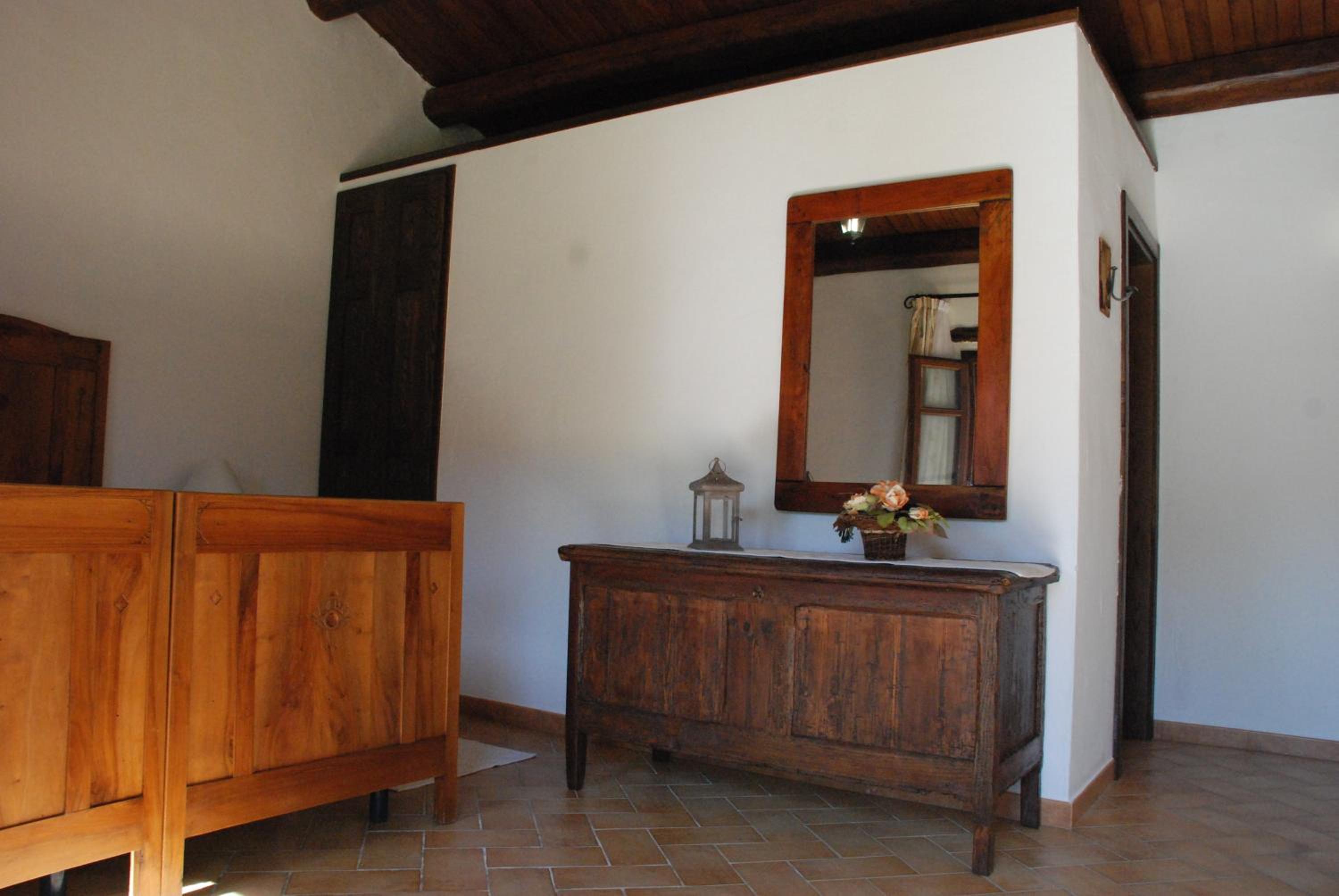 Double or Twin Room - Photo 10