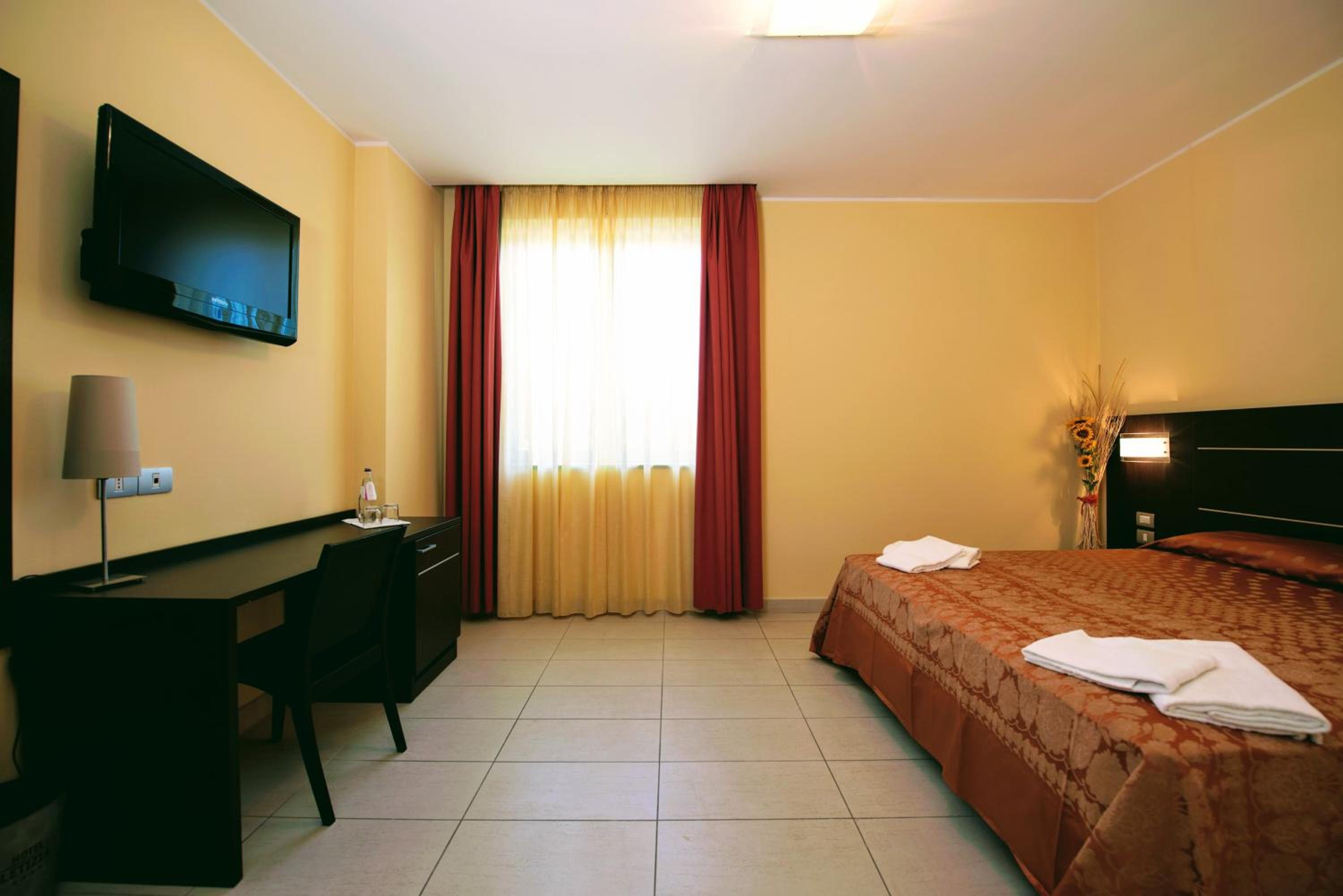 Triple Room - Disability Access photo 2