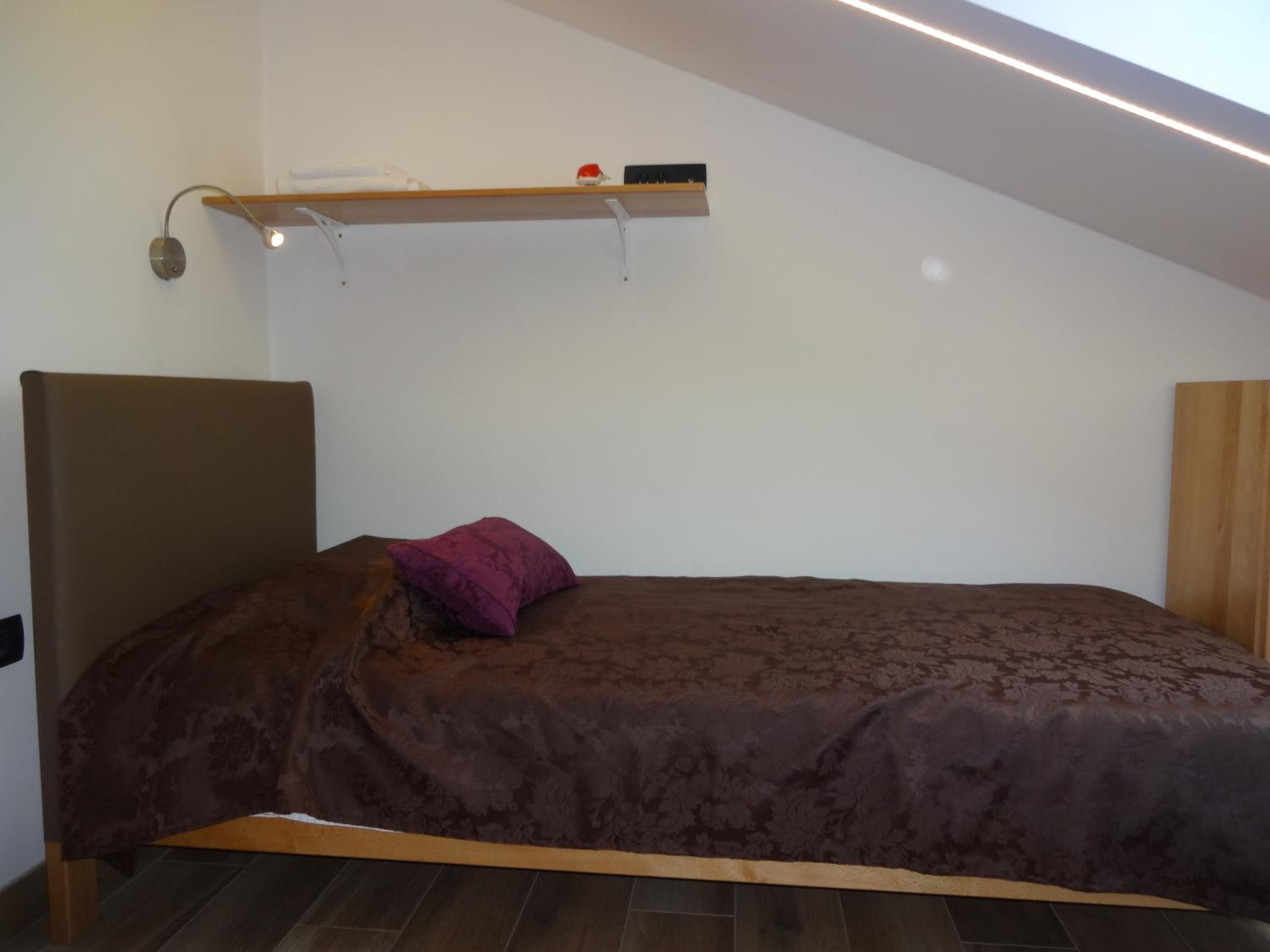 Single Room With Shared Bathroom
