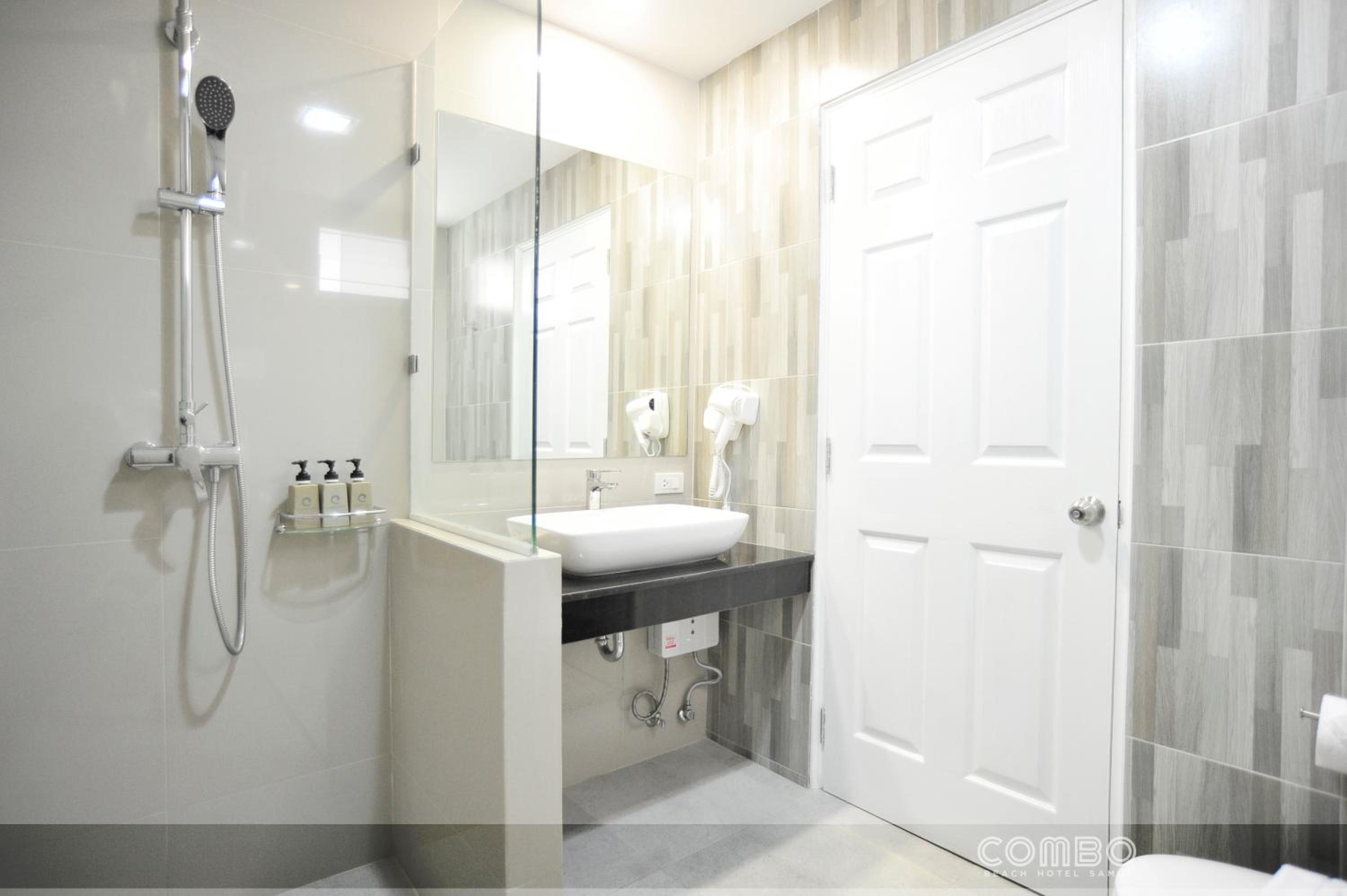 Grand Deluxe Double Room - Photo 12
