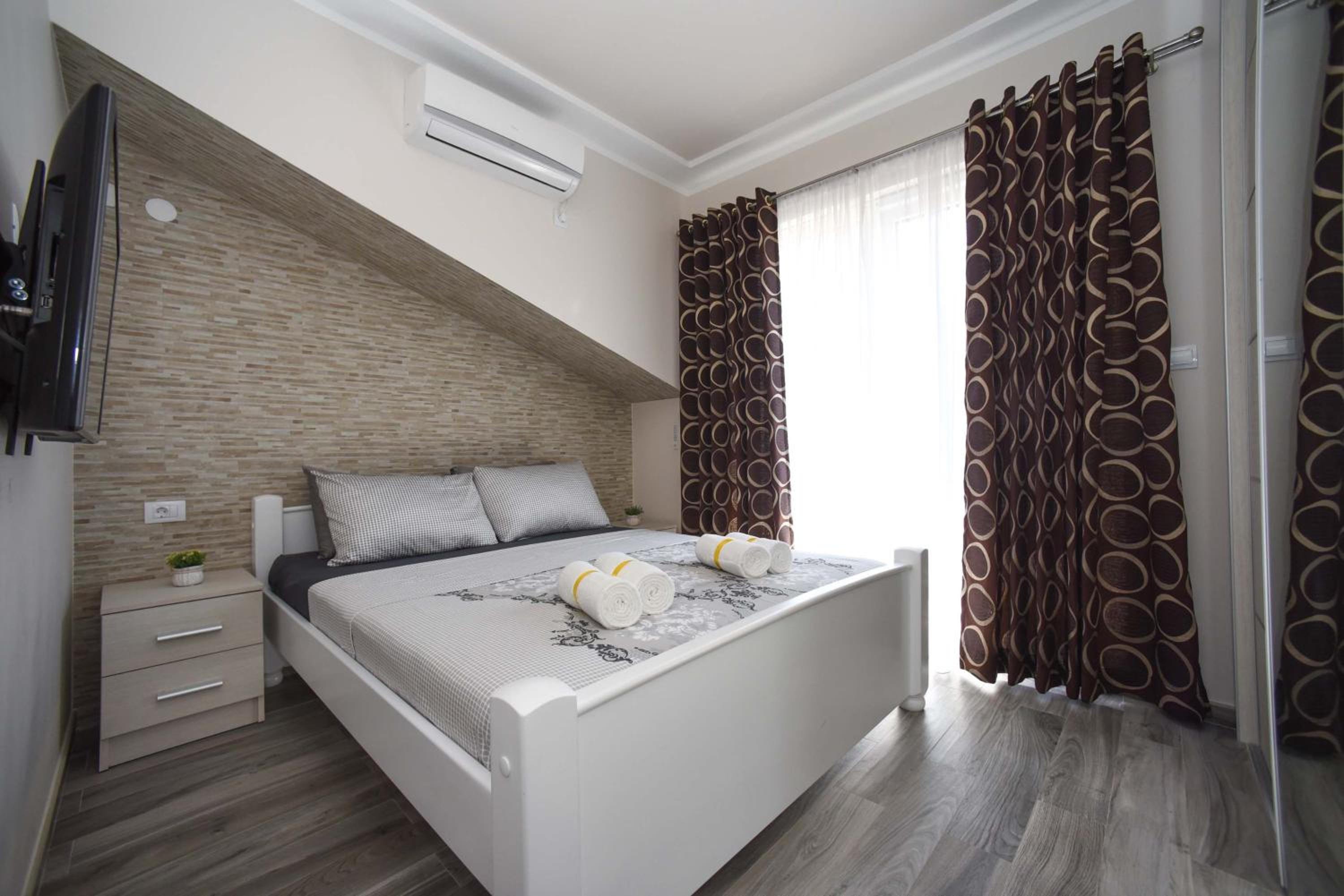 Two-Bedroom Apartment with Sea View photo 2