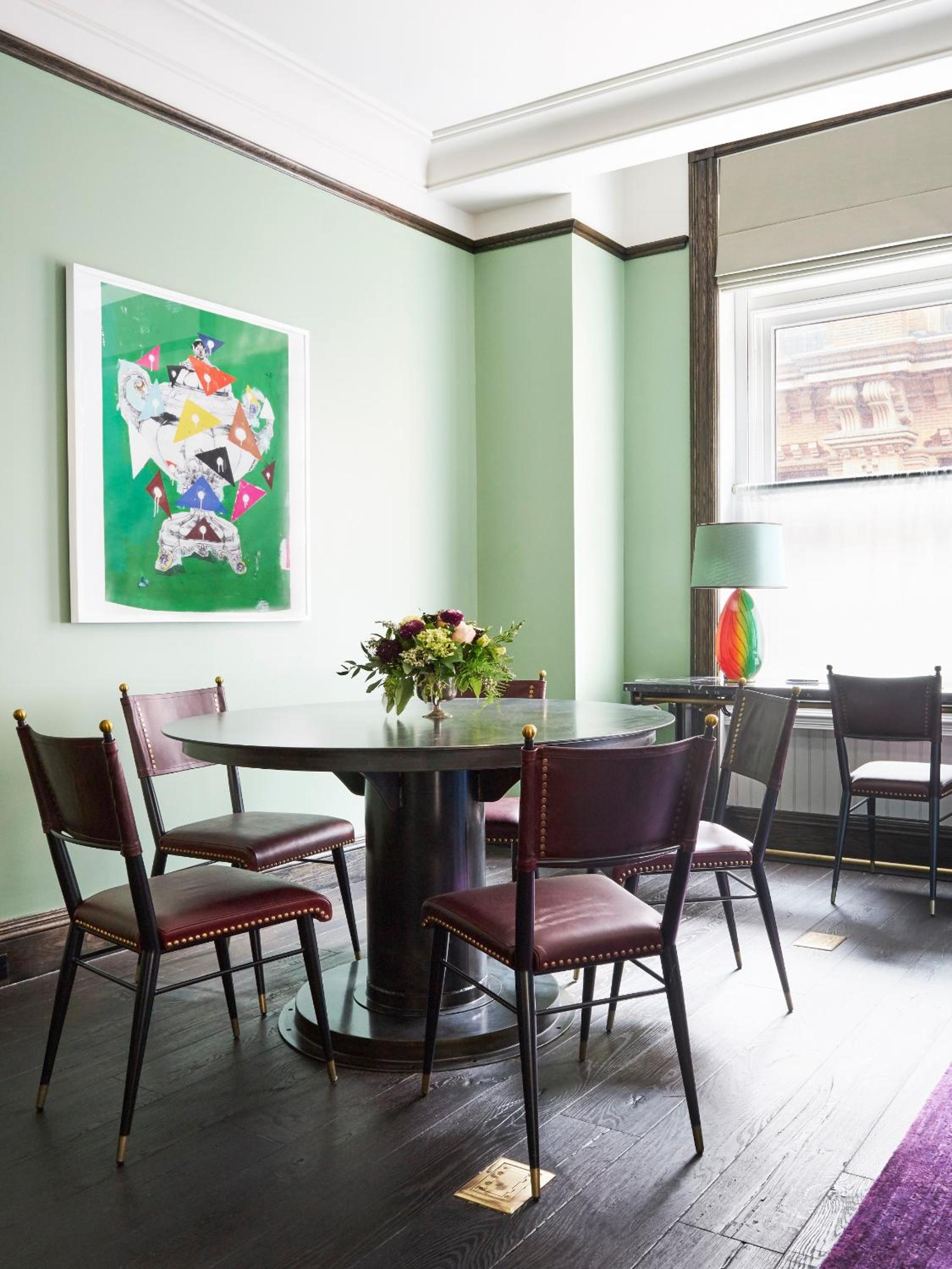 Deluxe Corner Suite