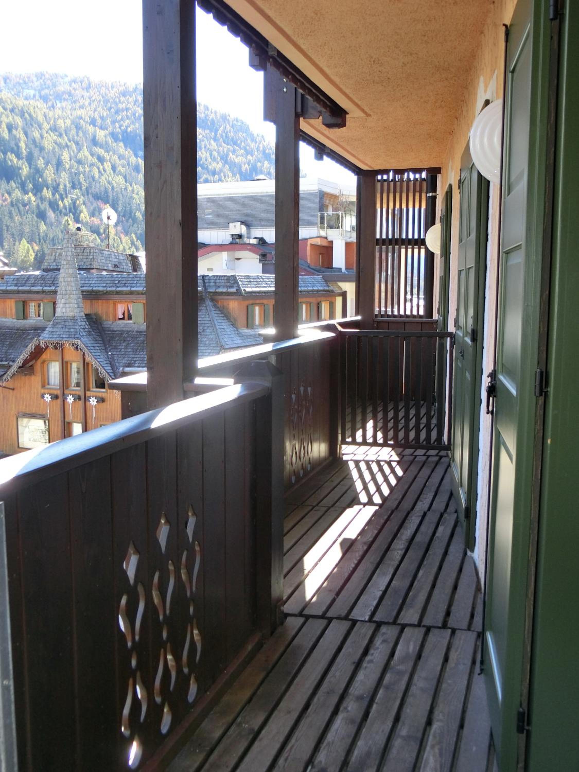 One-Bedroom Apartment with Balcony photo 2