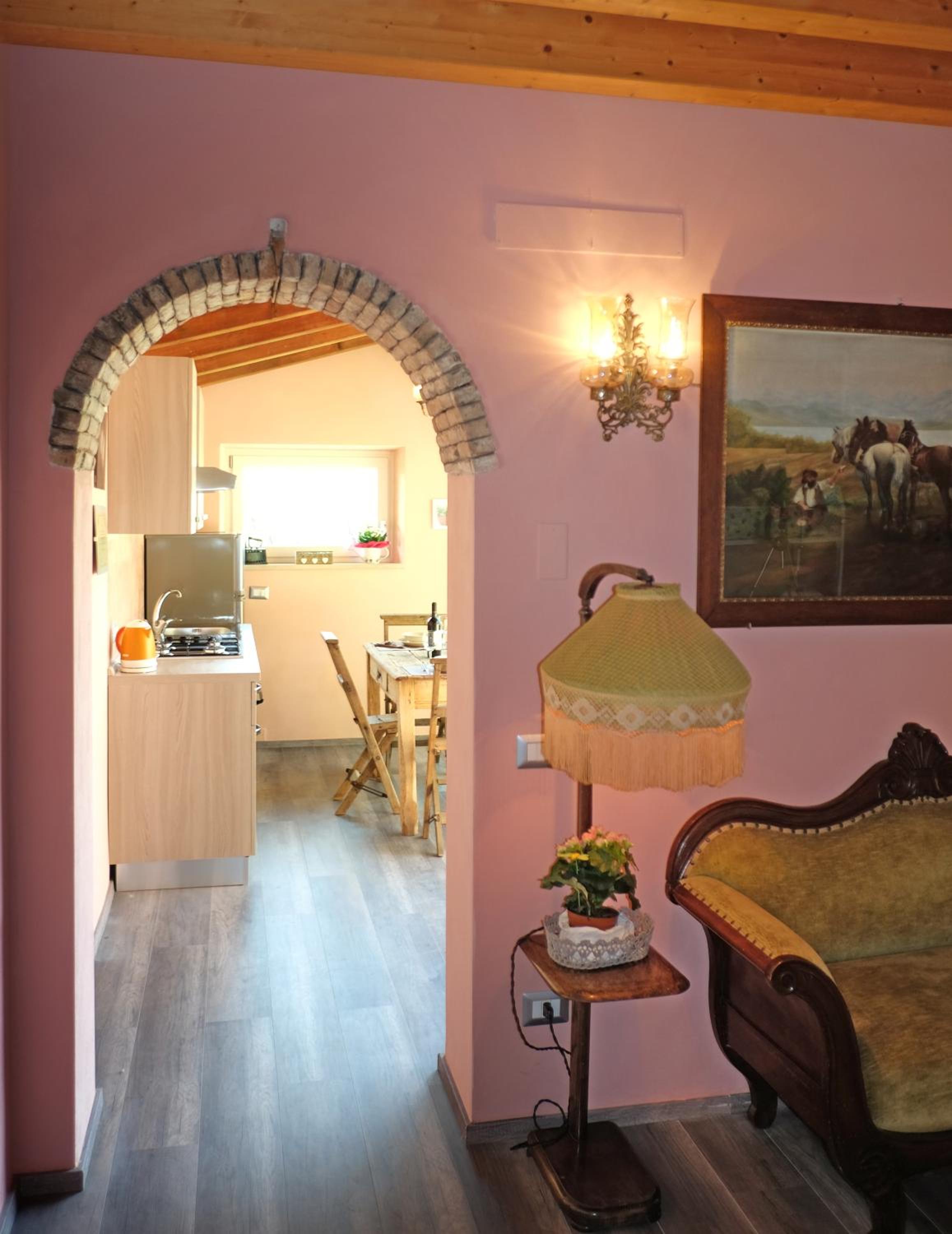 One-Bedroom Apartment - Photo 8