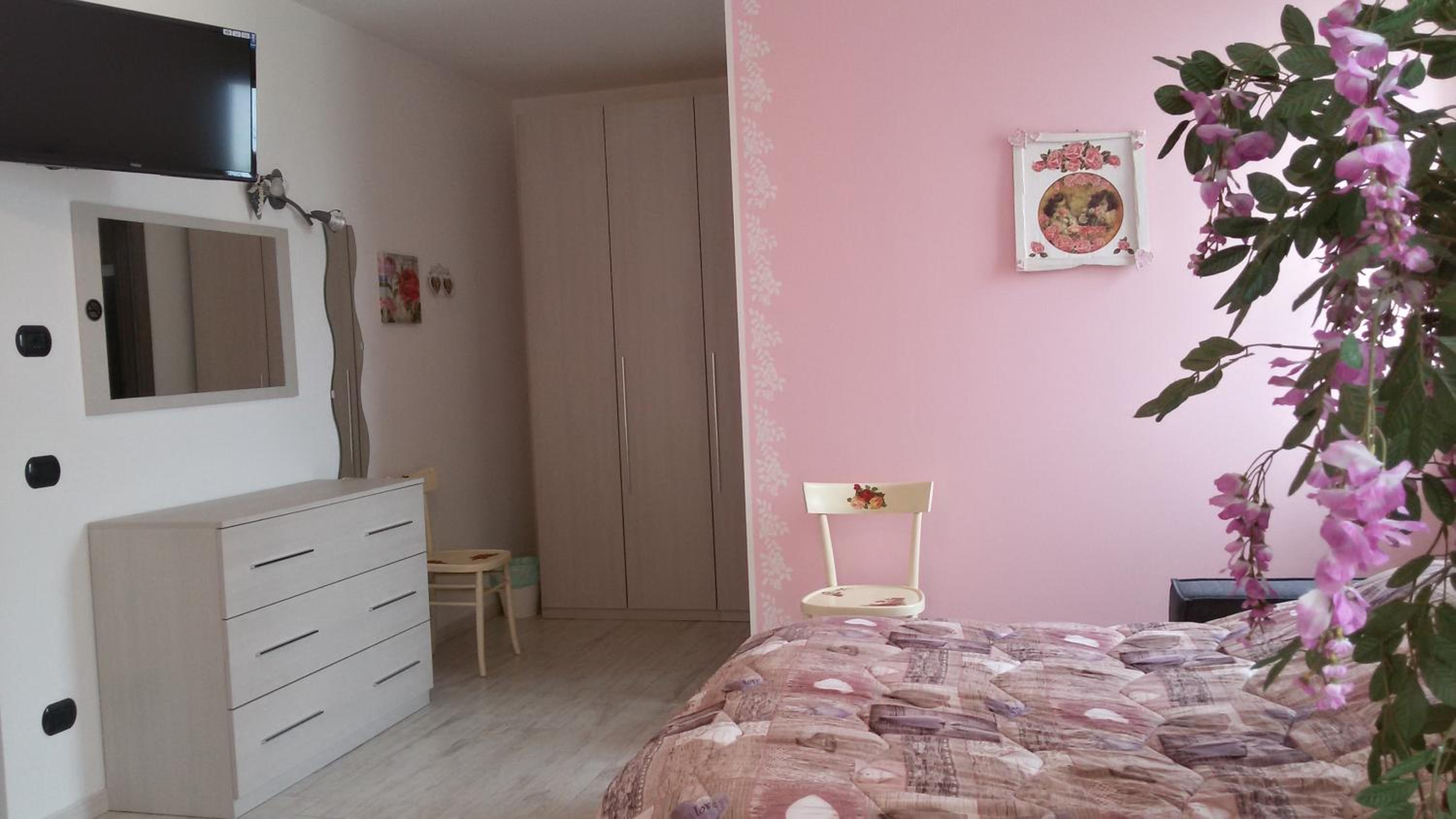 Classic Quadruple Room - Photo 5