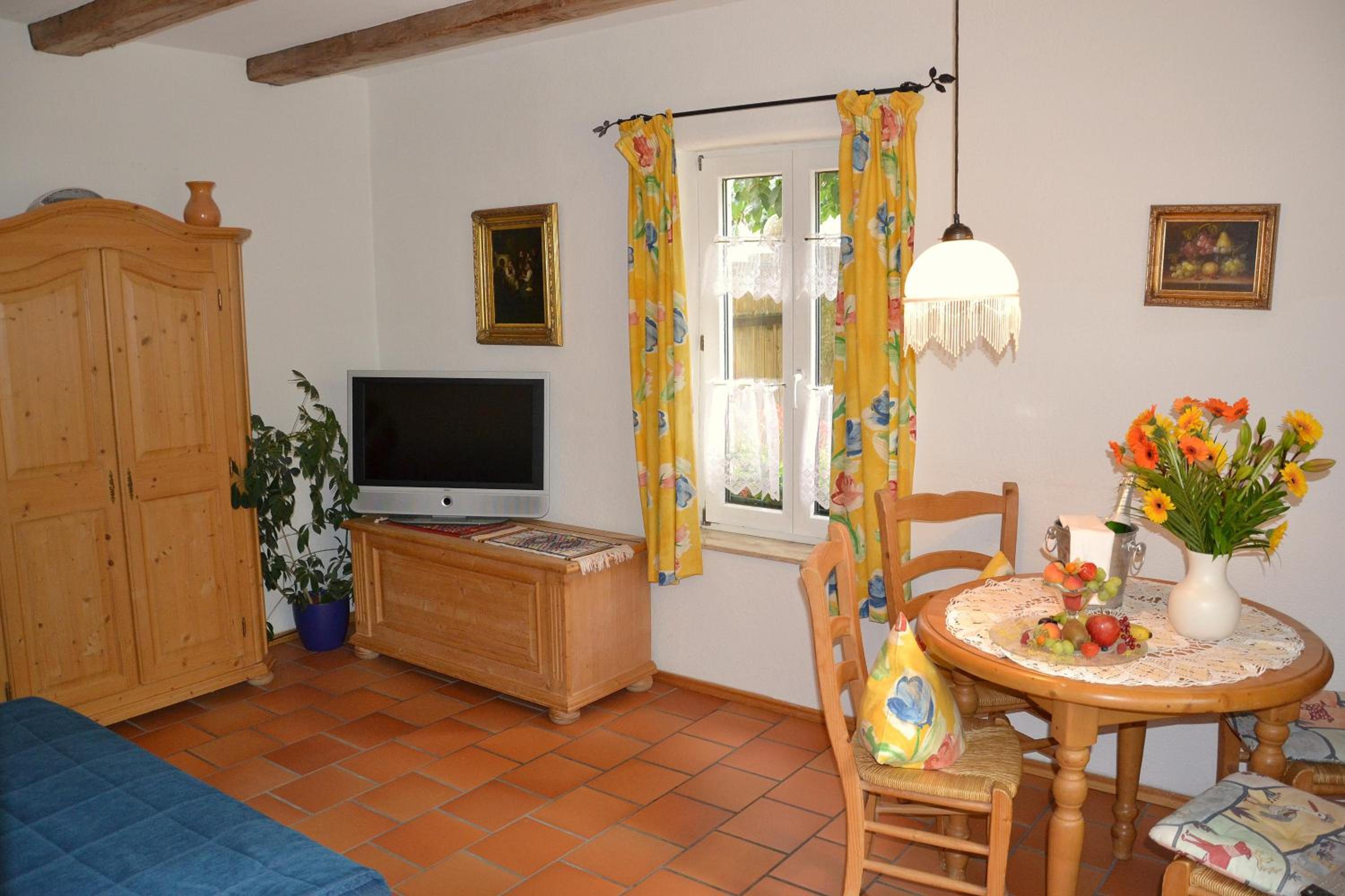 Two-Bedroom Apartment - Annex photo 1