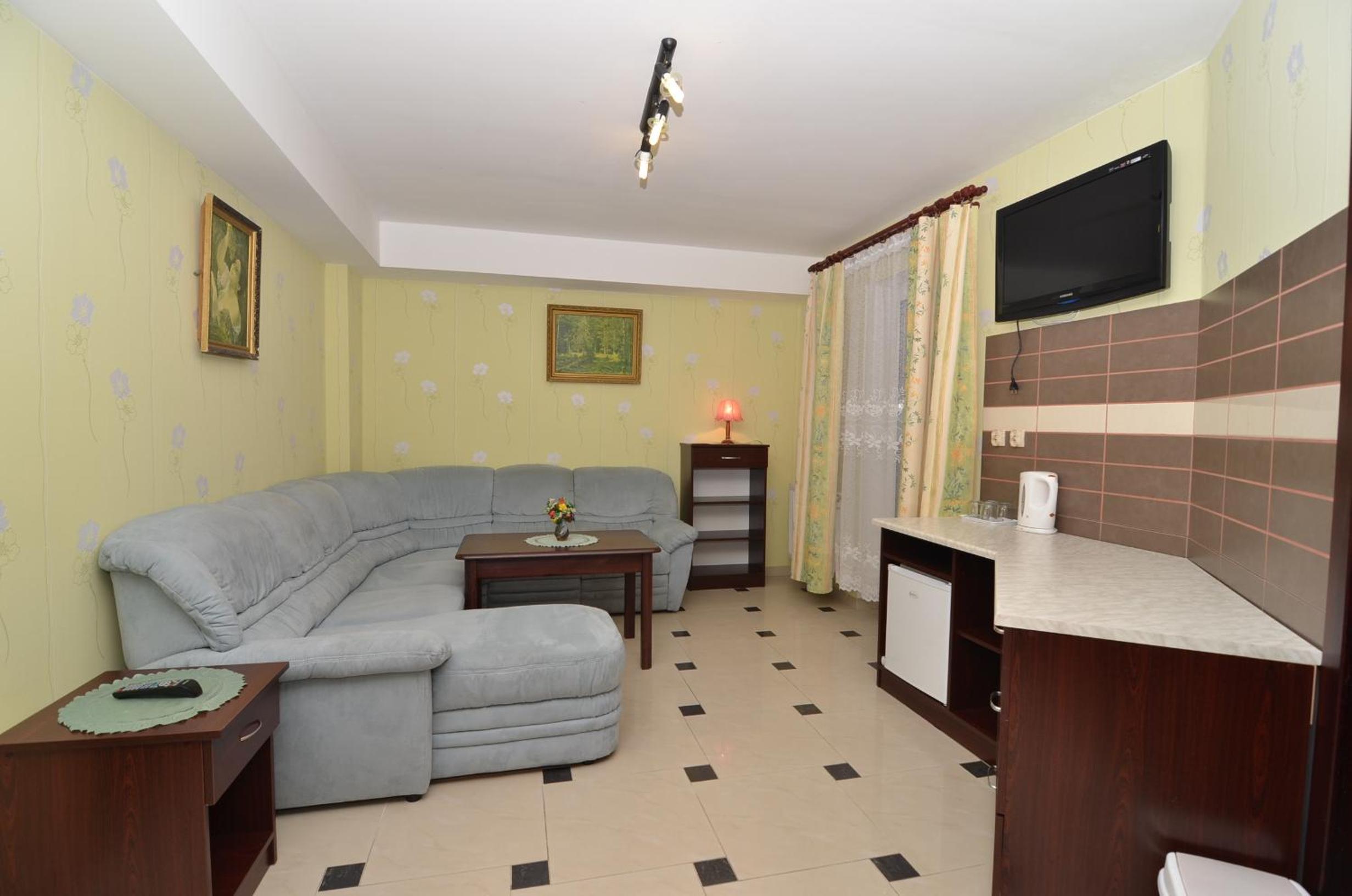 Apartment with Balcony photo 1