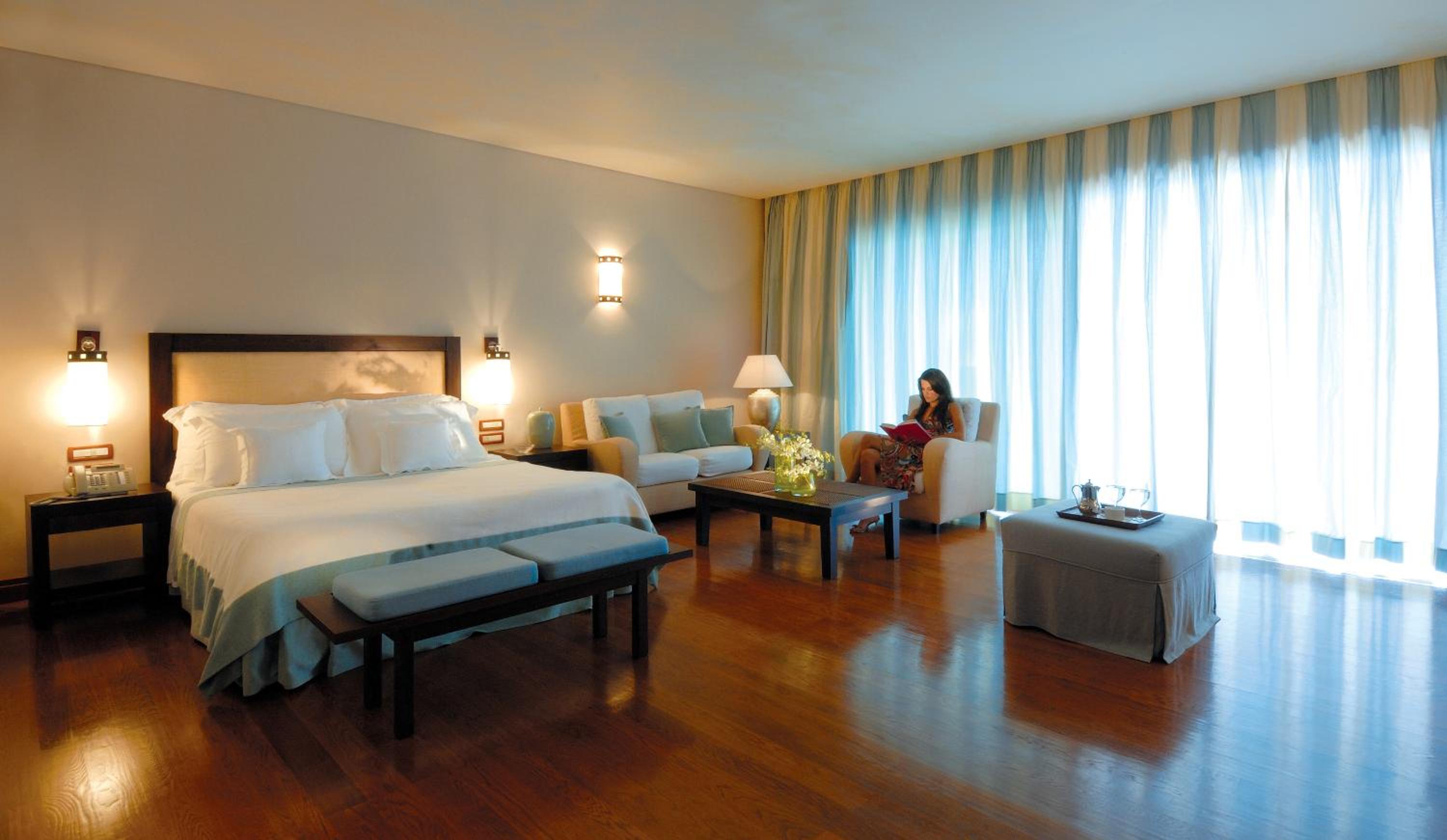 Deluxe Suite photo 2