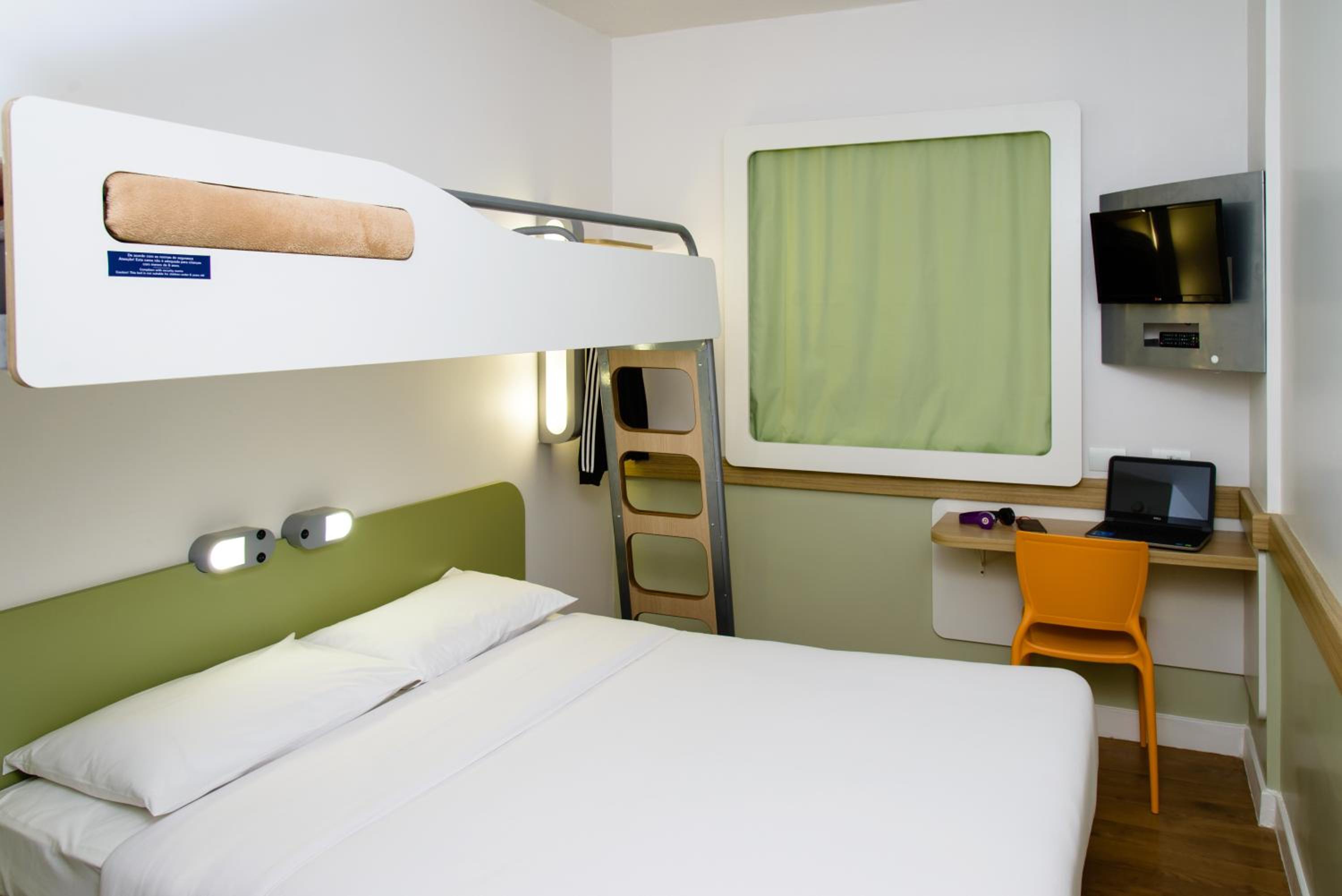 Apartment With Double Bed And Single Bed