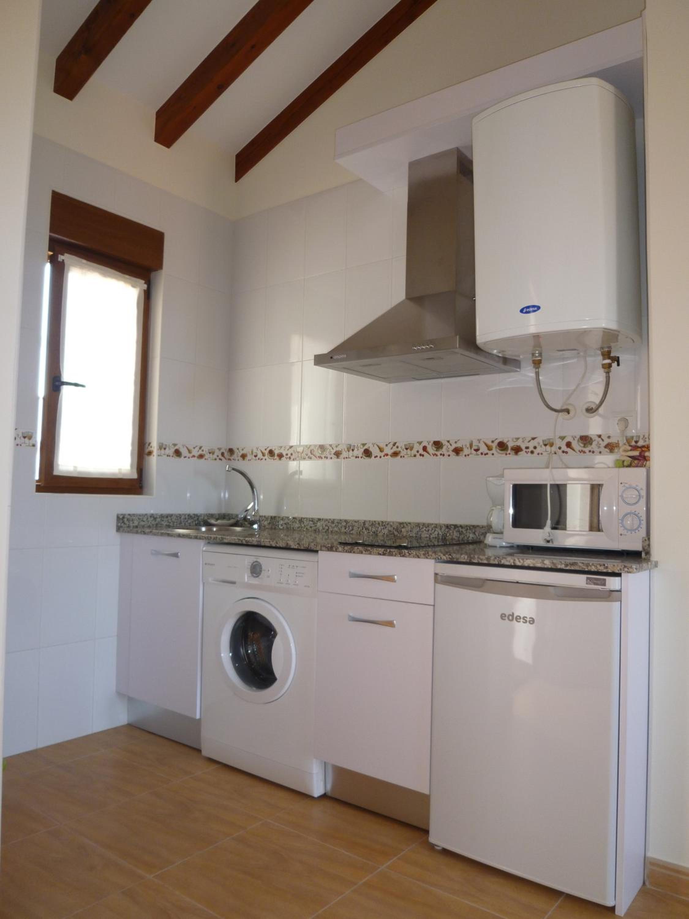 Two-Bedroom Apartment (4-5 Adults) photo 2
