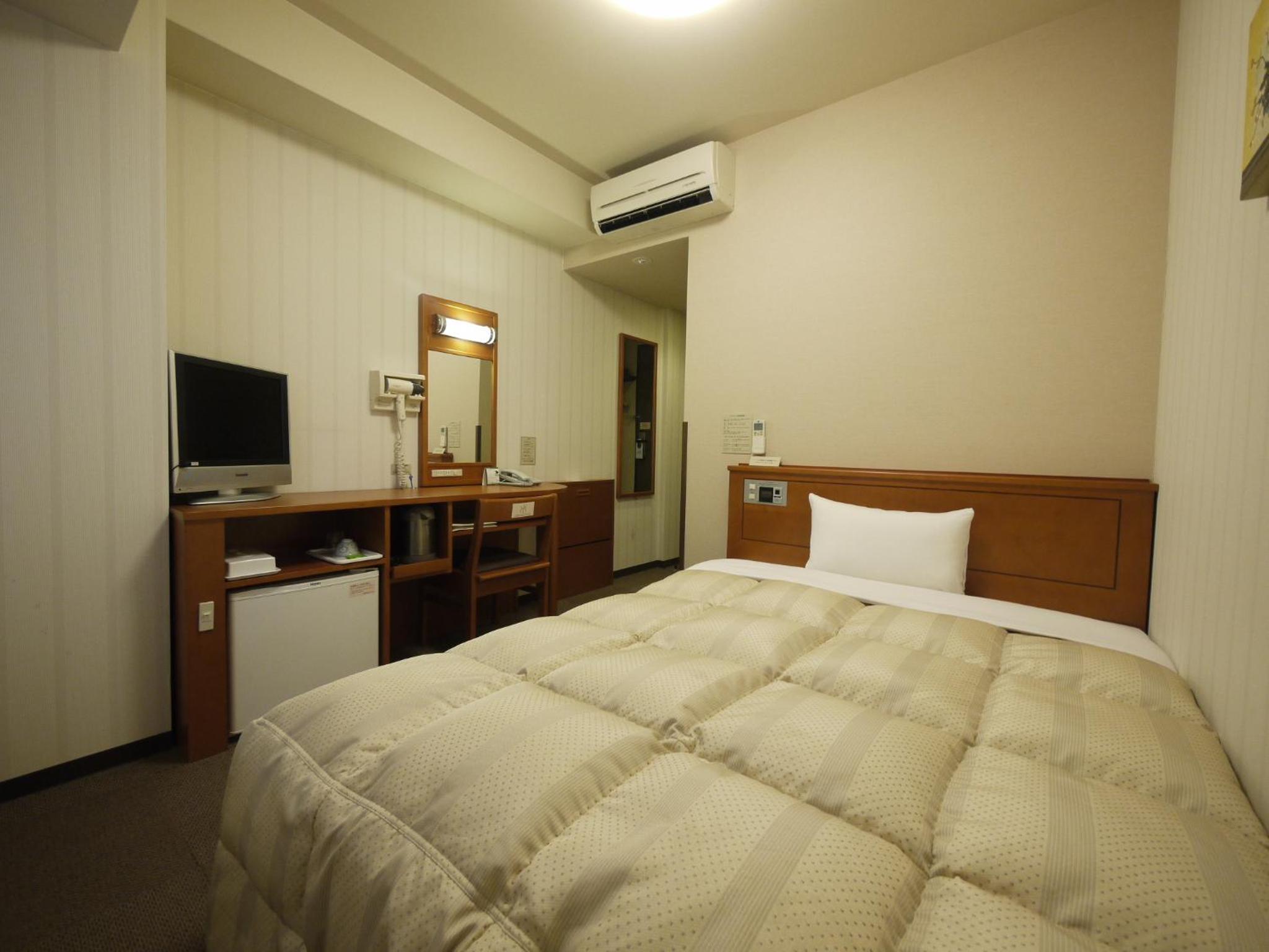 Single Room - Non-Smoking - Photo 1