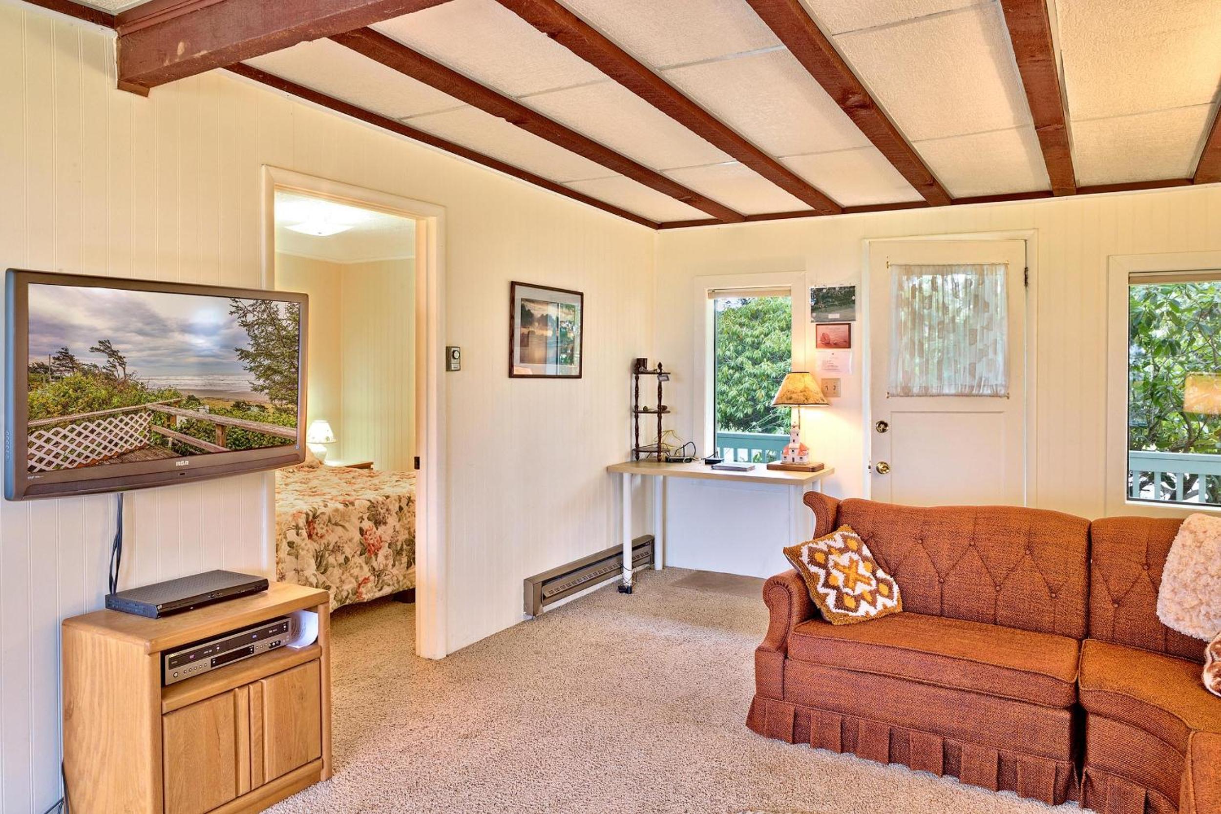 Two-Bedroom House photo 2