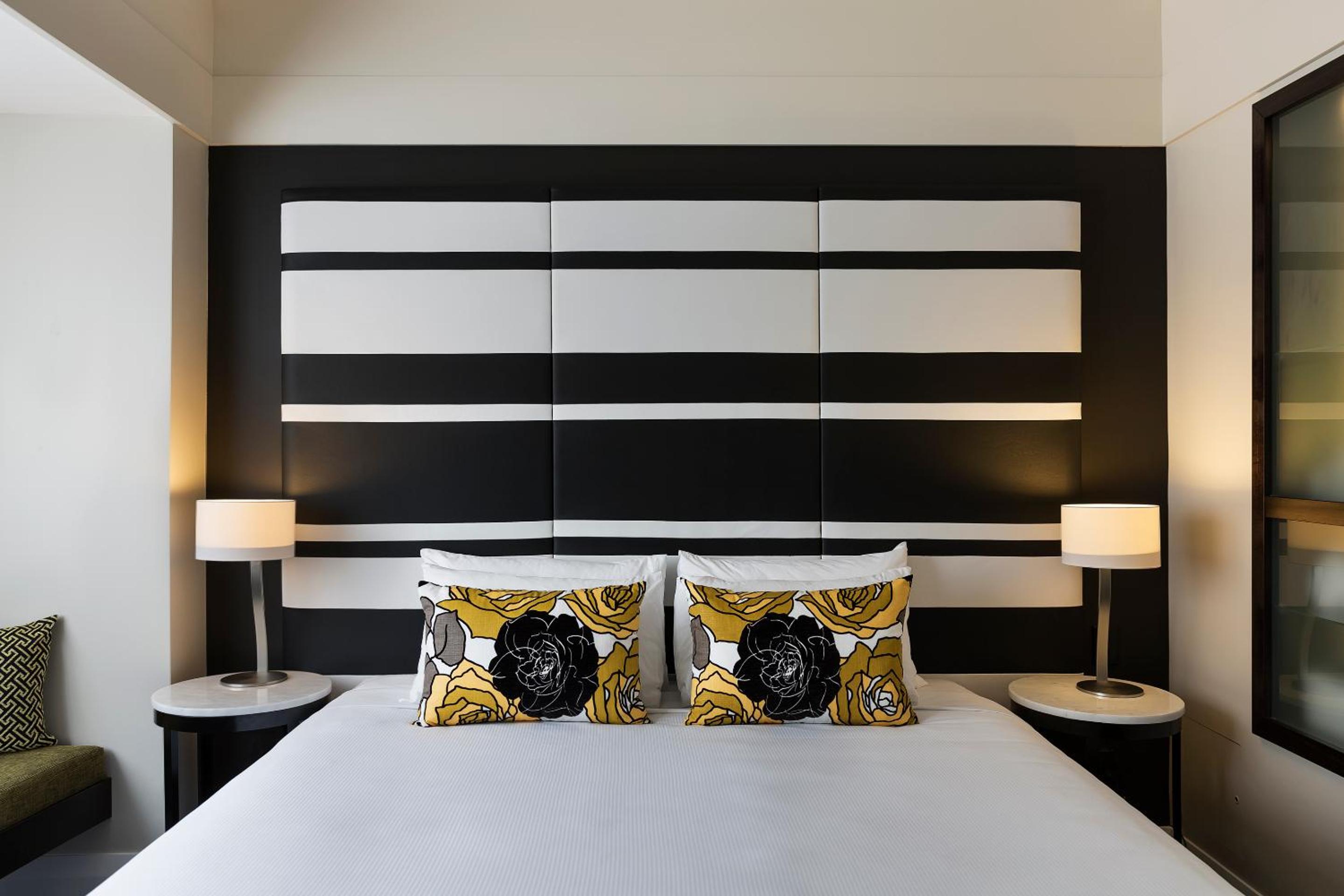 Deluxe Queen Room with Two Queen Beds and Ocean View