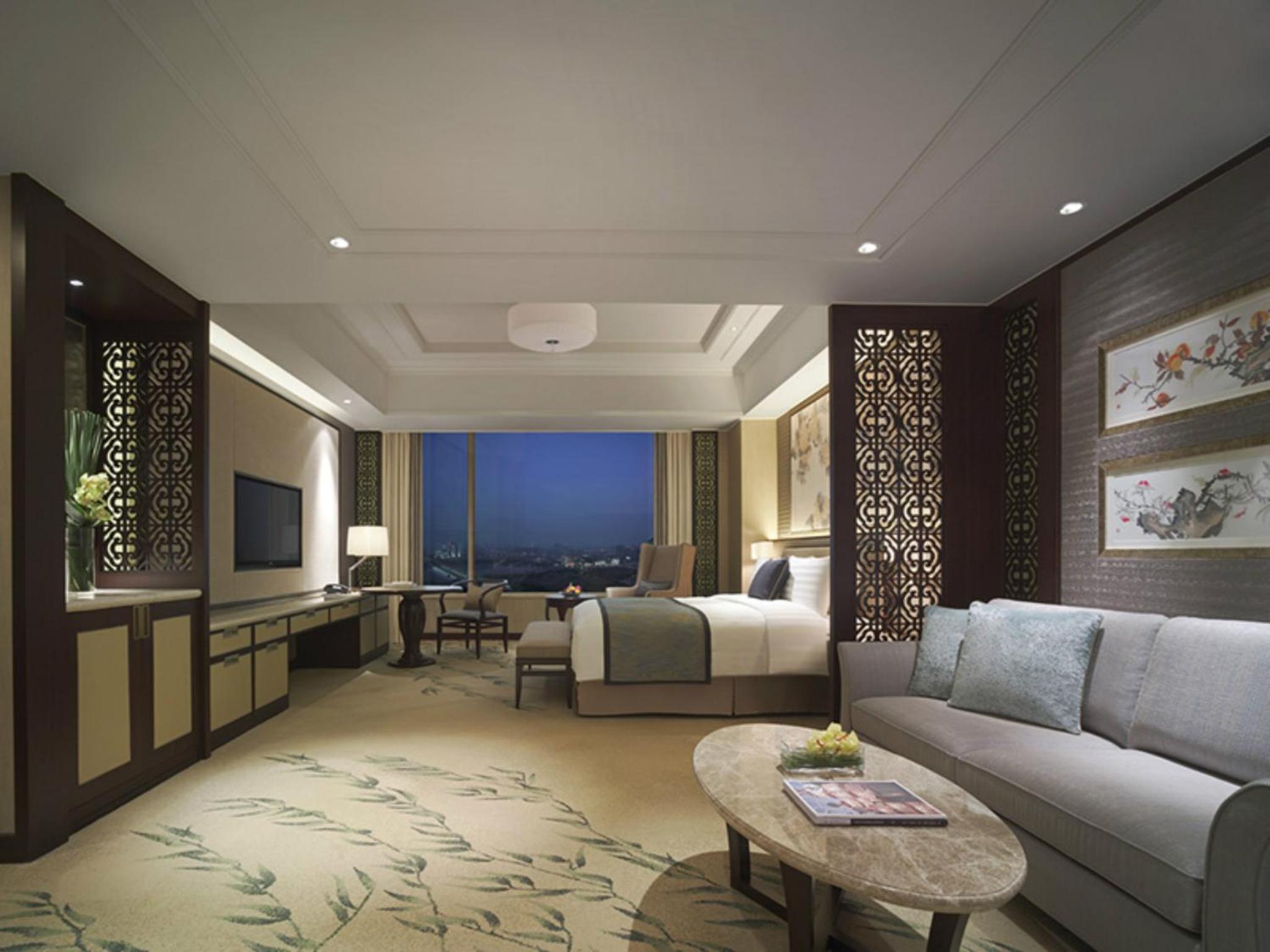 Horizon Club Premium Lake View Room