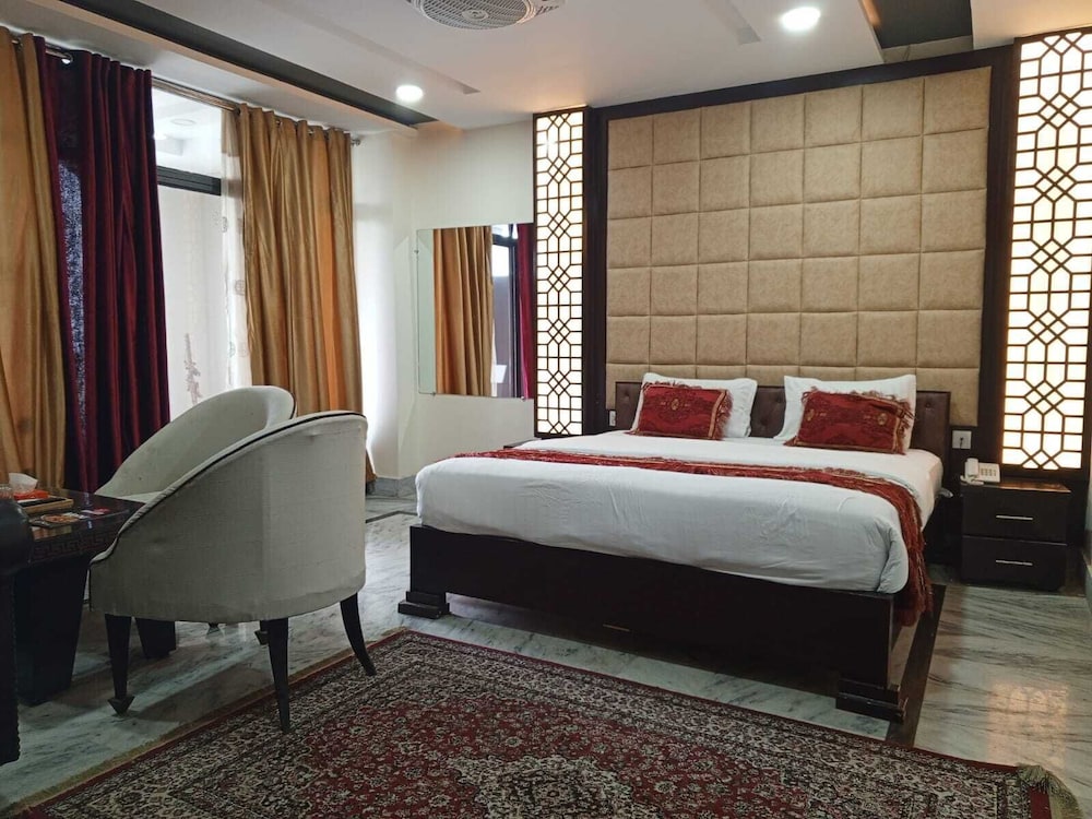 Executive Room photo 1