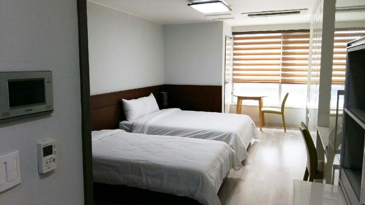 标准双床房