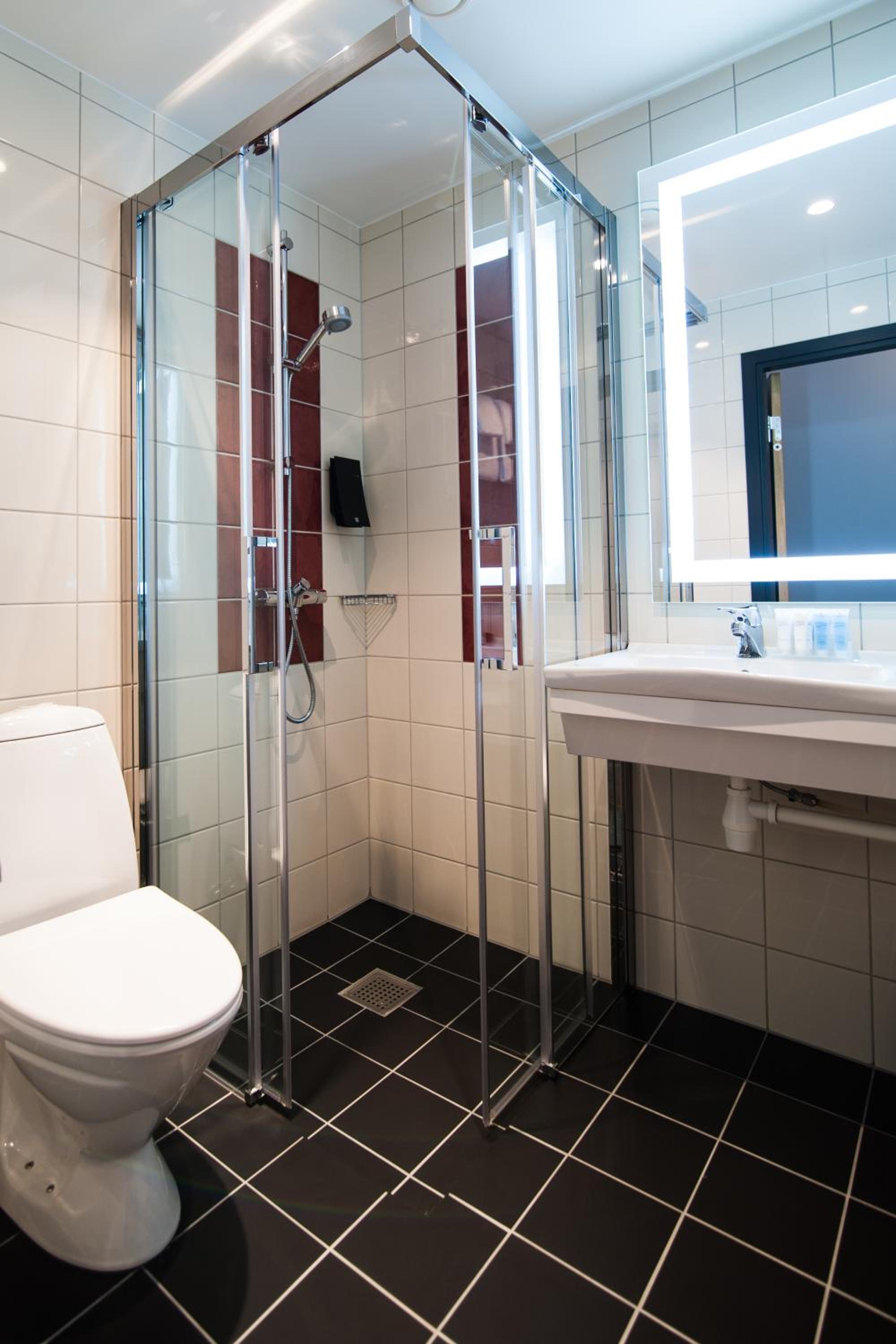 Business Double or Twin Room - Photo 3