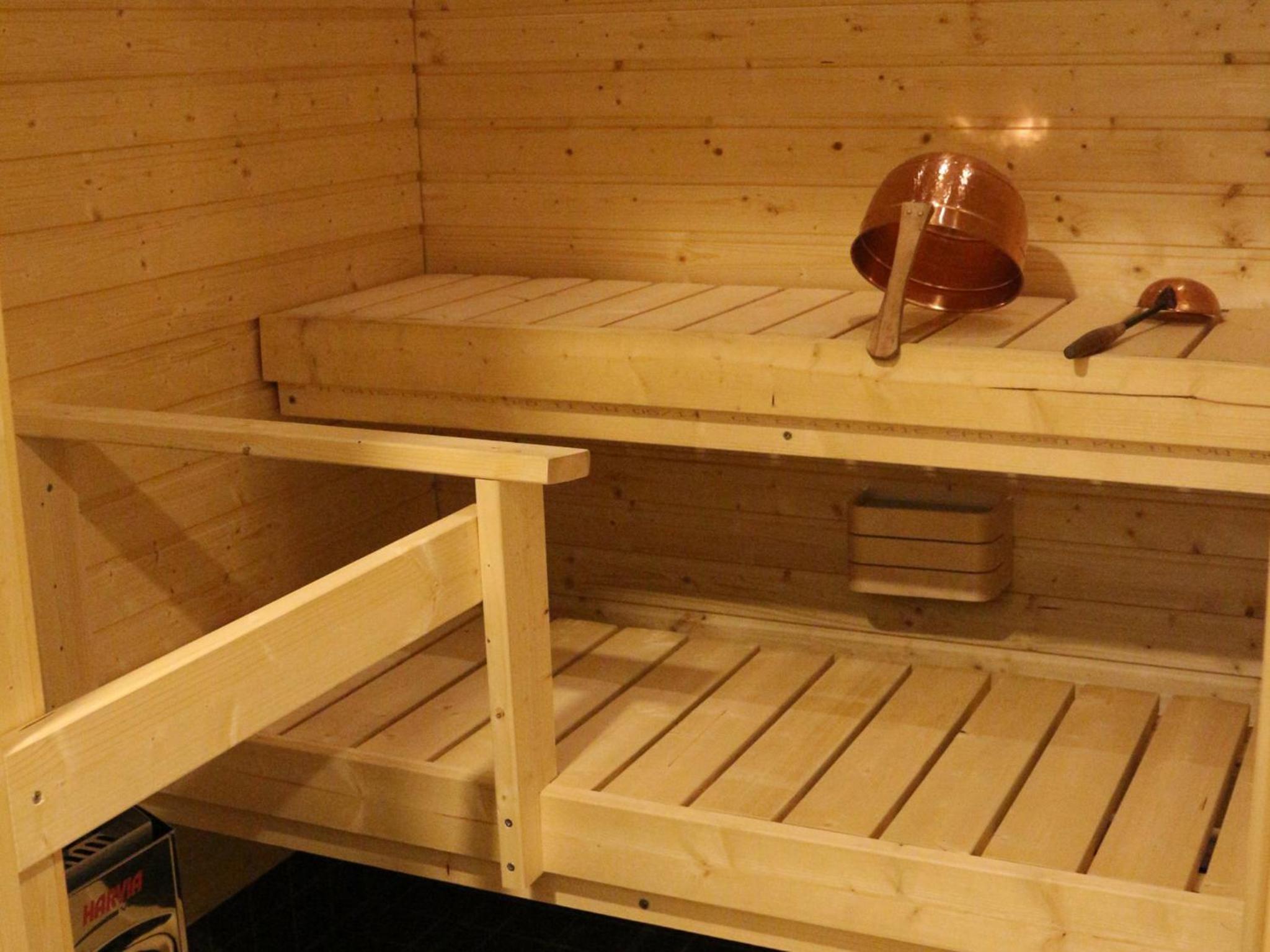 One-Bedroom Apartment with Sauna photo 2