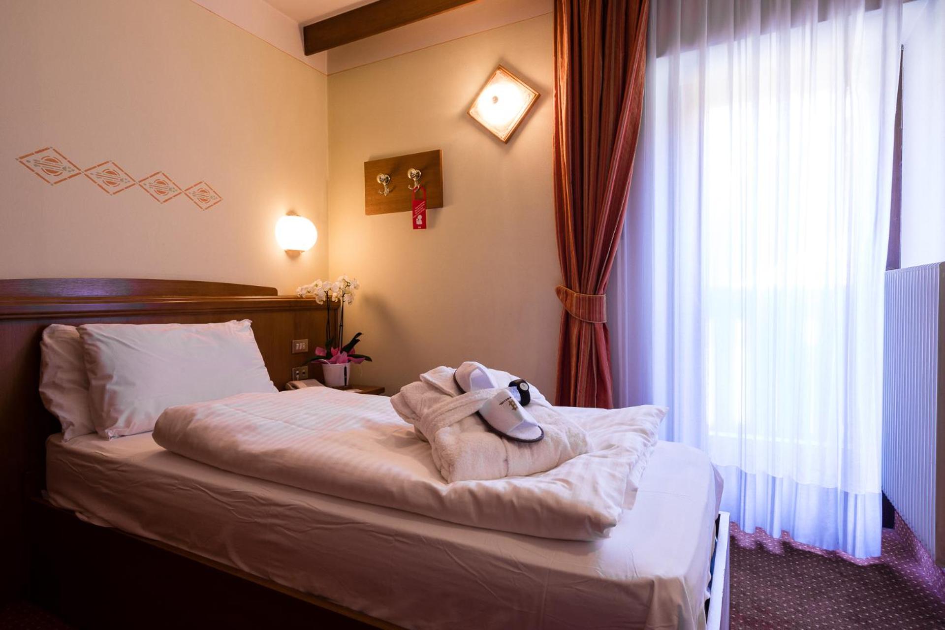 Basic Single Room photo 1