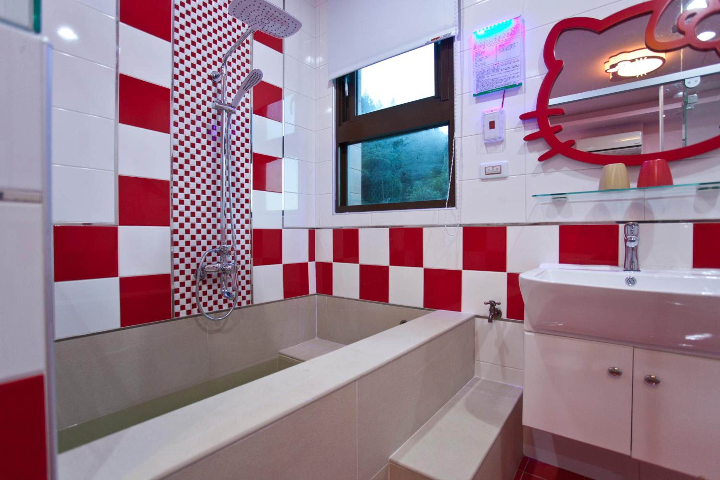Double Room with Spa Bath photo 2