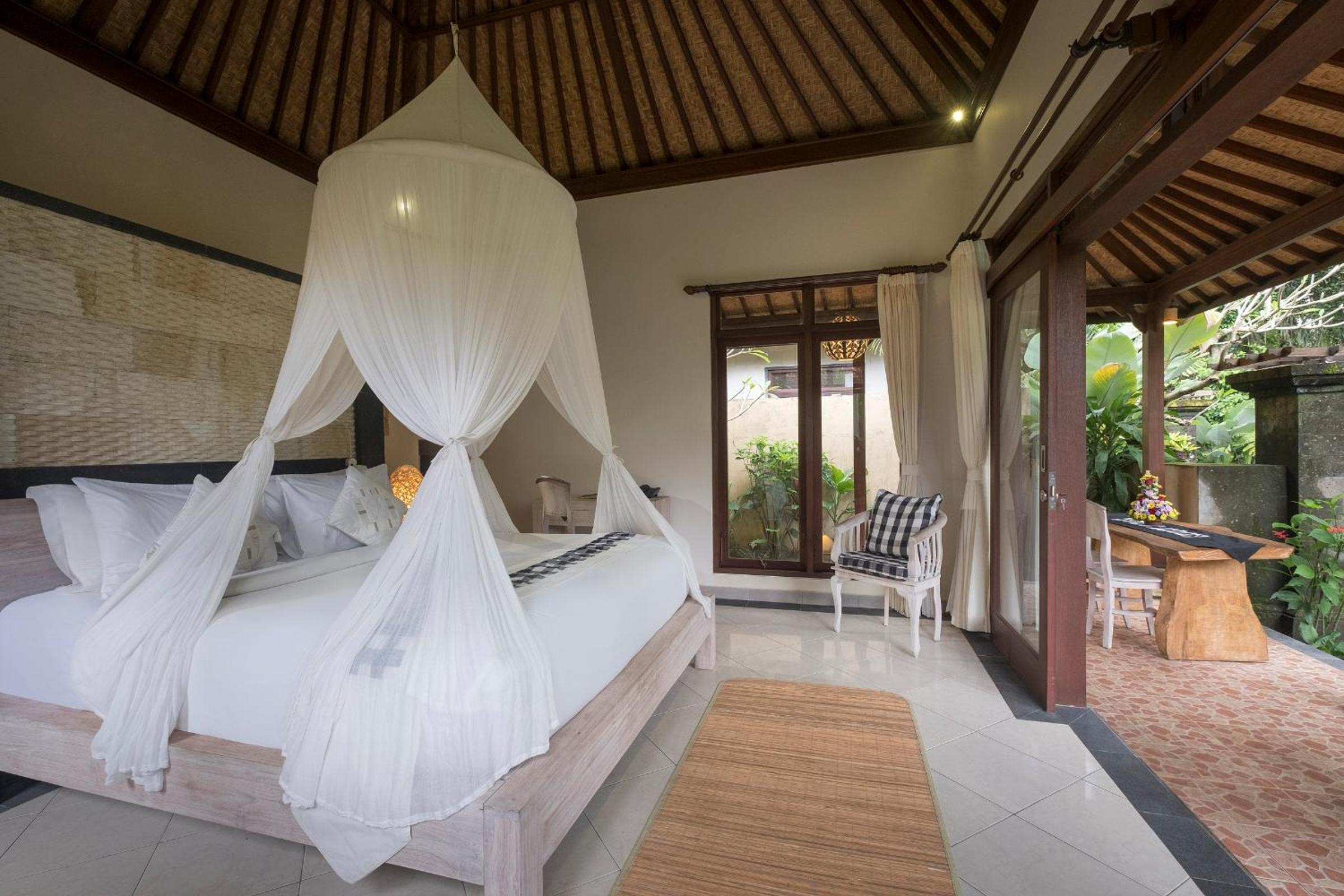One-Bedroom Villa with Private Pool - Photo 8